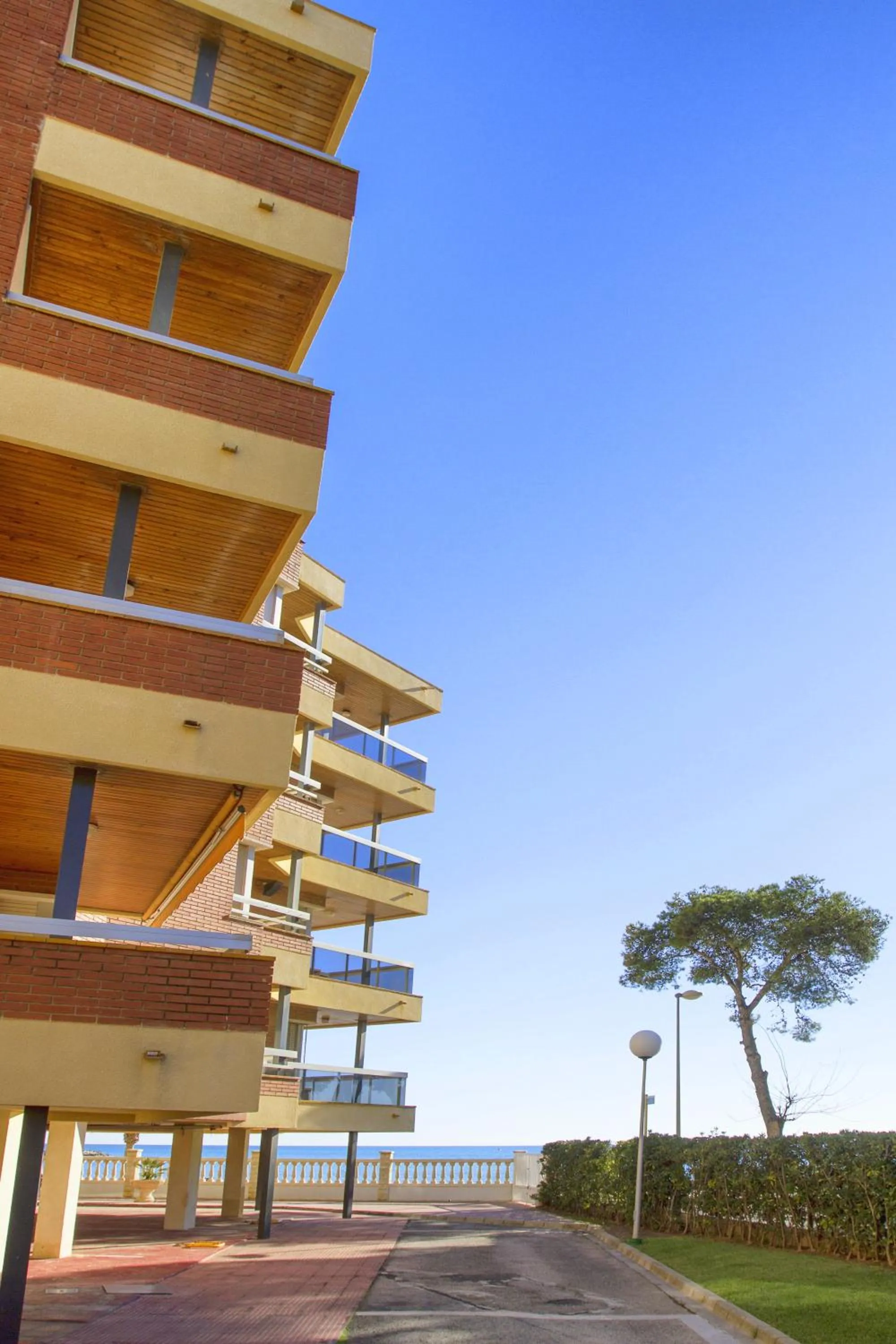 Patio in Rentalmar Sol de España - Mas d'en Gran