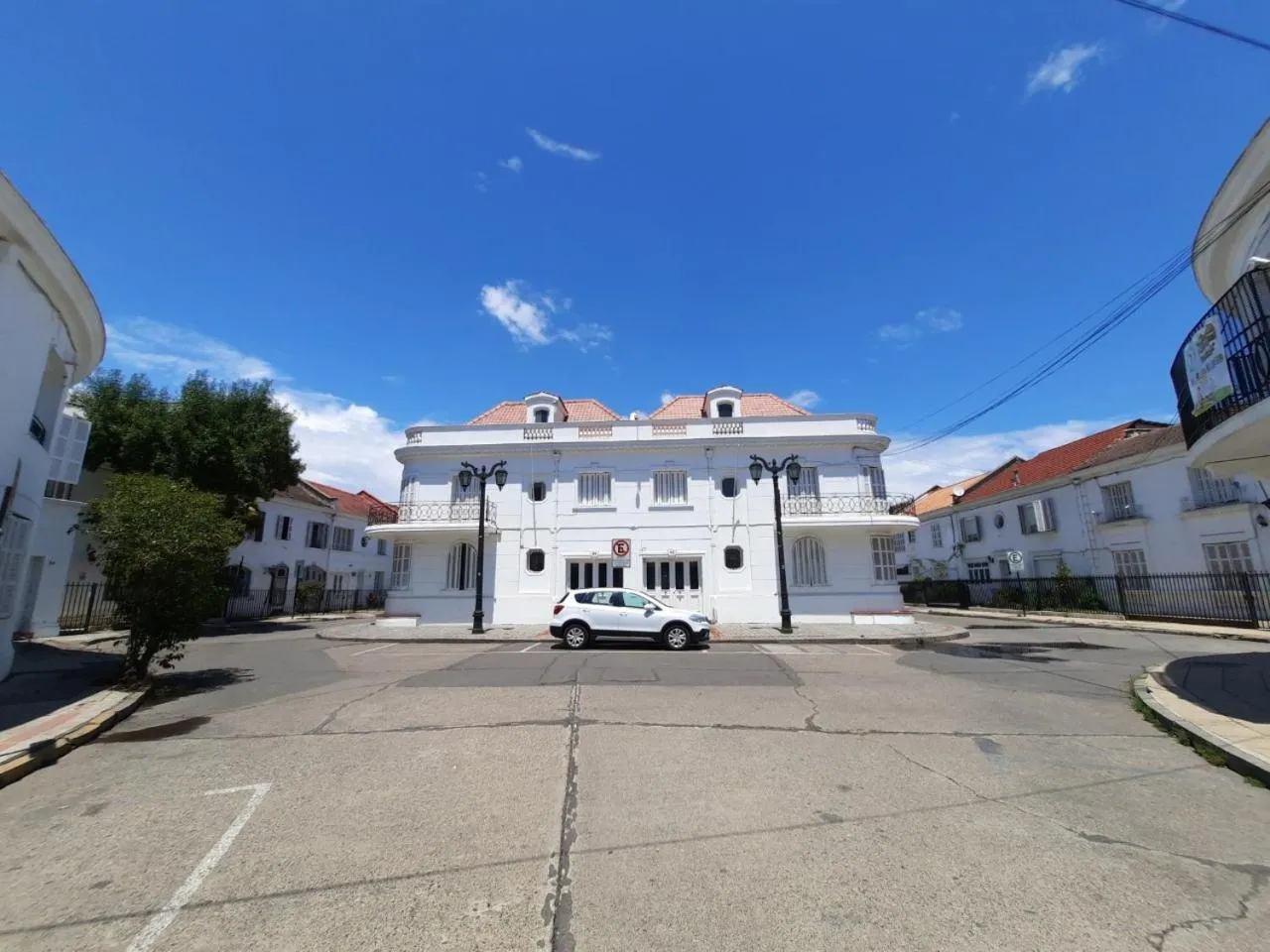 RESIDENCIAL METRO REPUBLICA