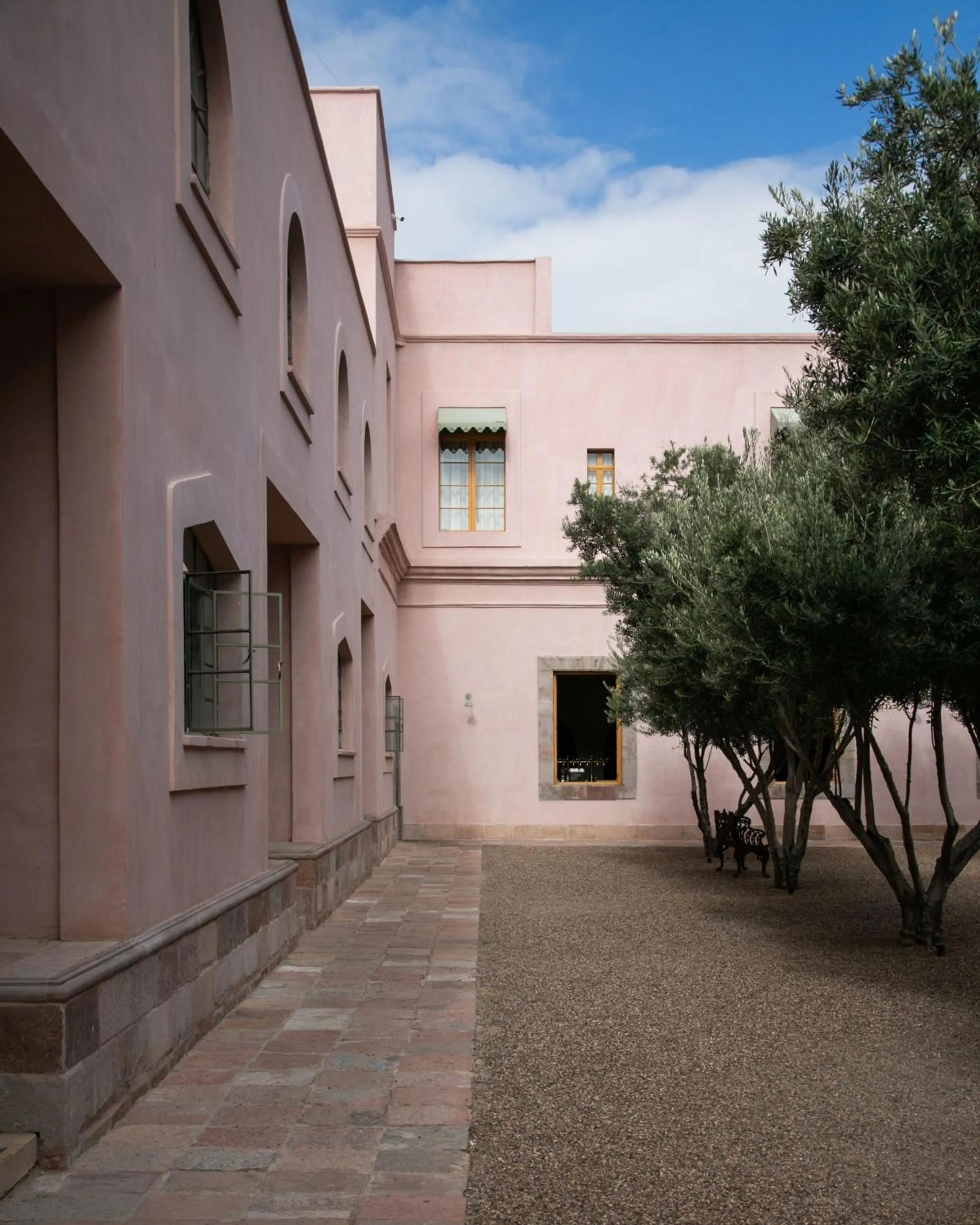 Property building in Hotel Hércules