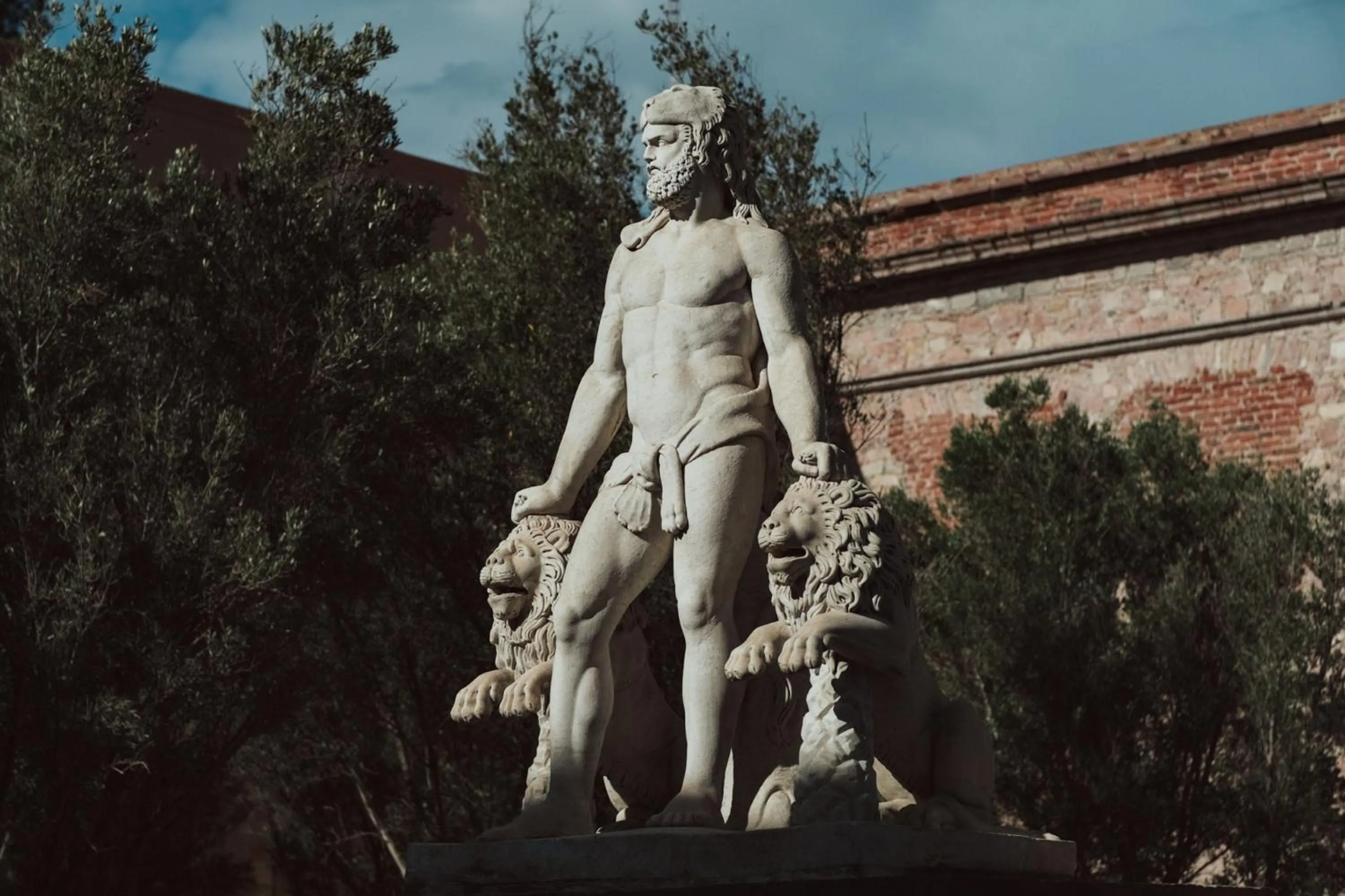 Property building in Hotel Hércules