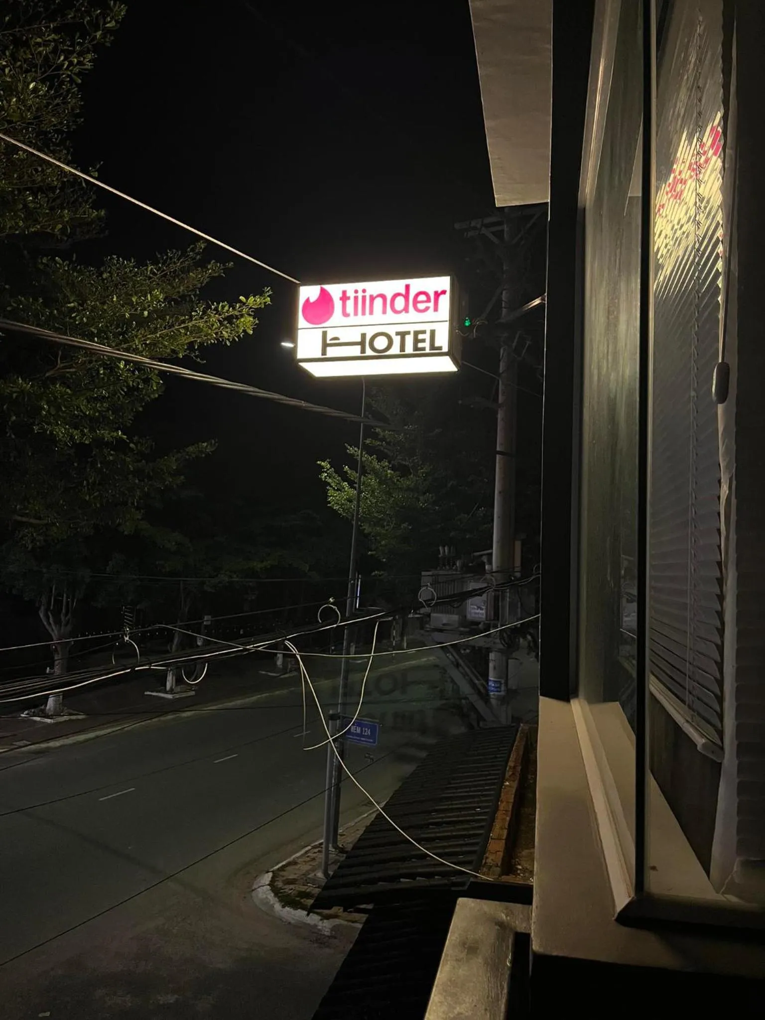 Night in Tiinder Hotel