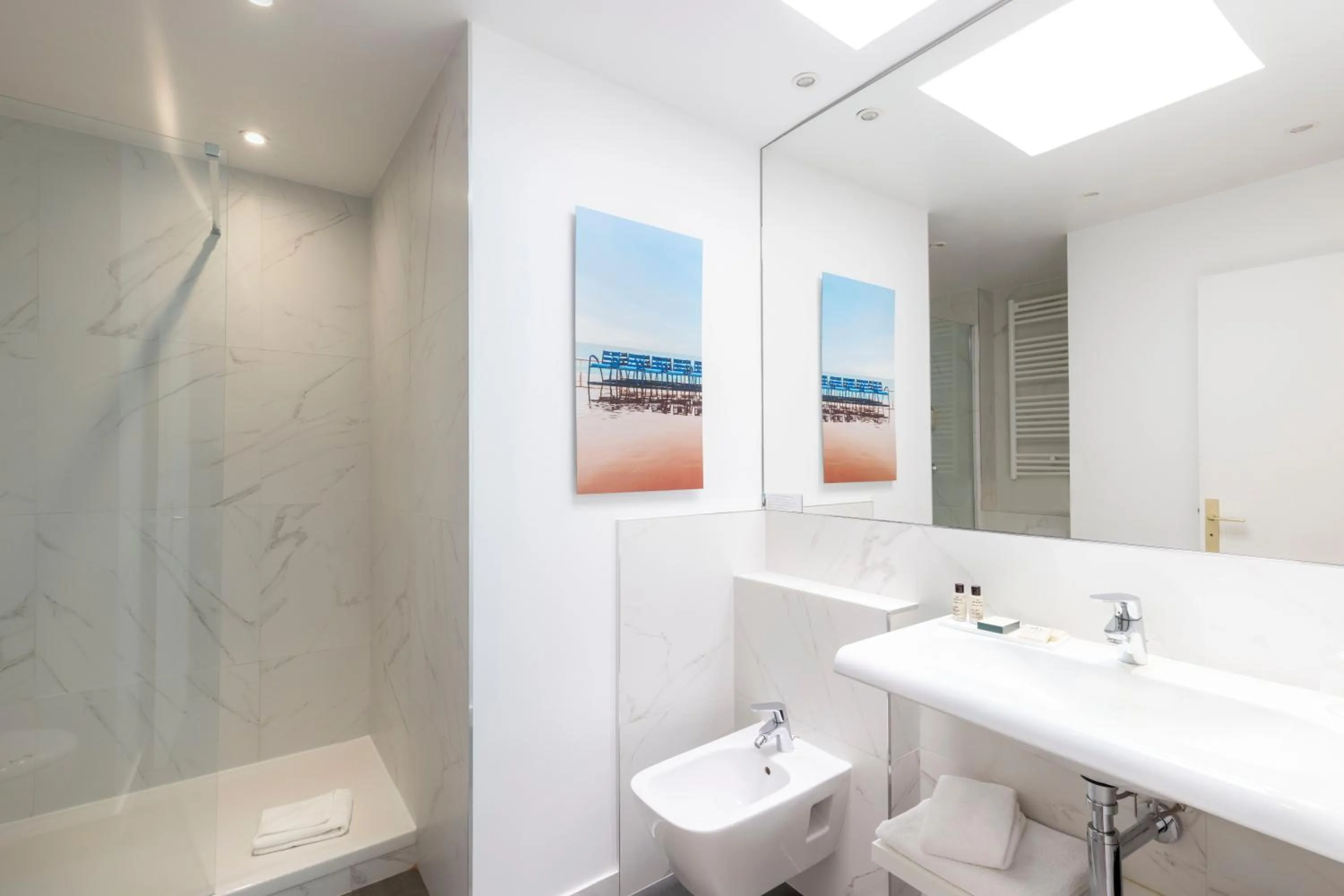 Bathroom in Résidence Charles Floquet