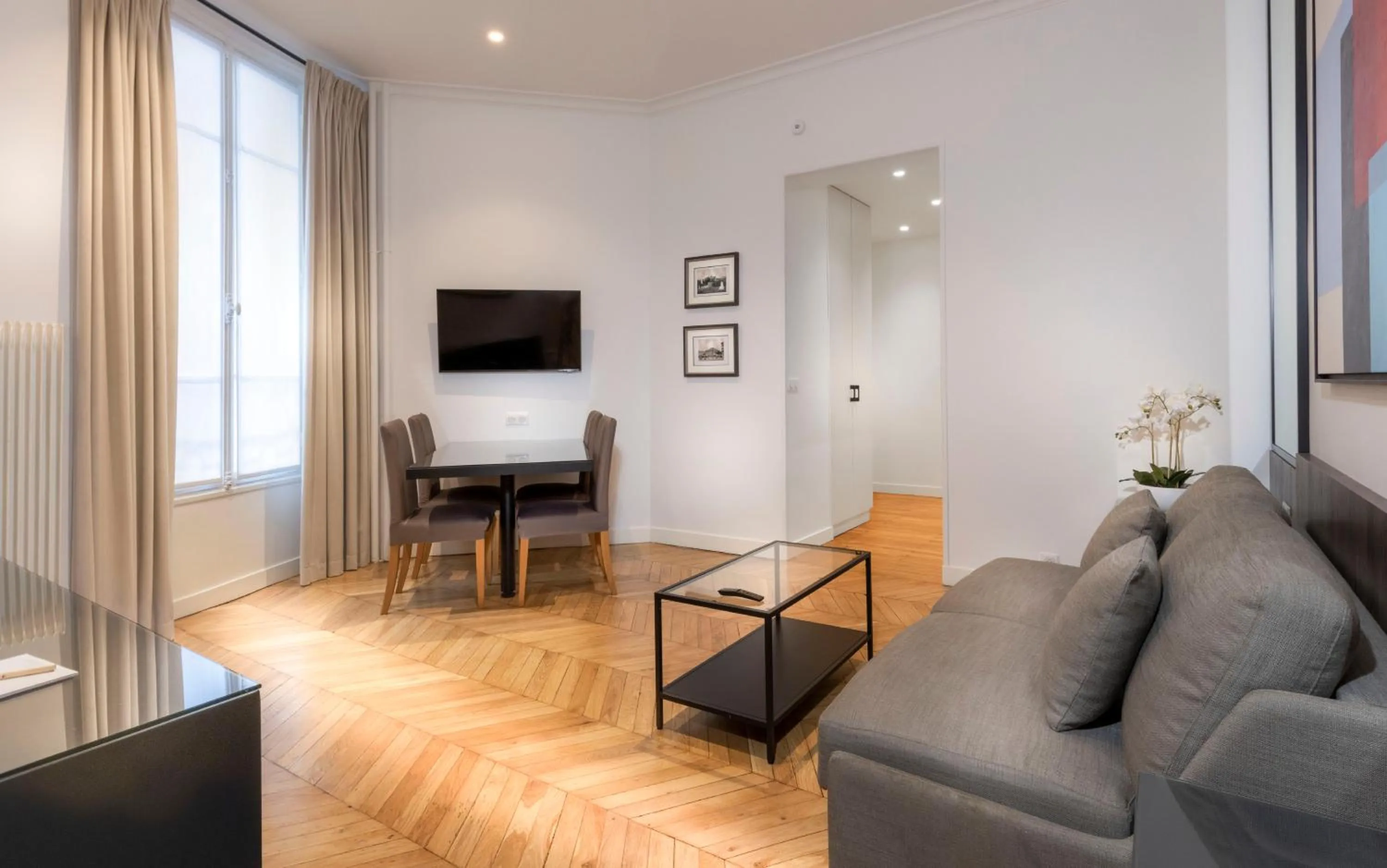Living room in Résidence Charles Floquet
