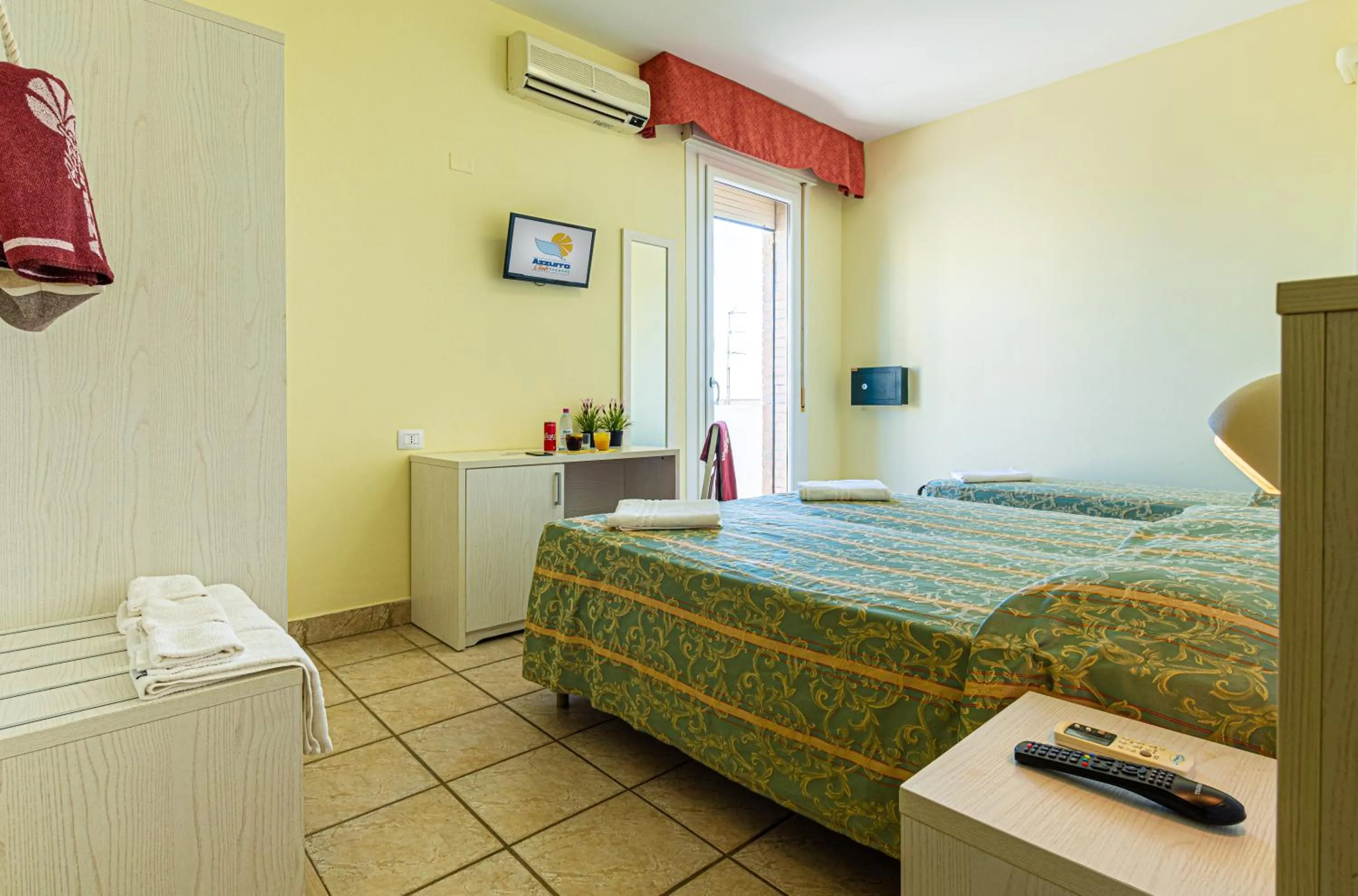Bed in Hotel Marina Beach - Azzurro Club