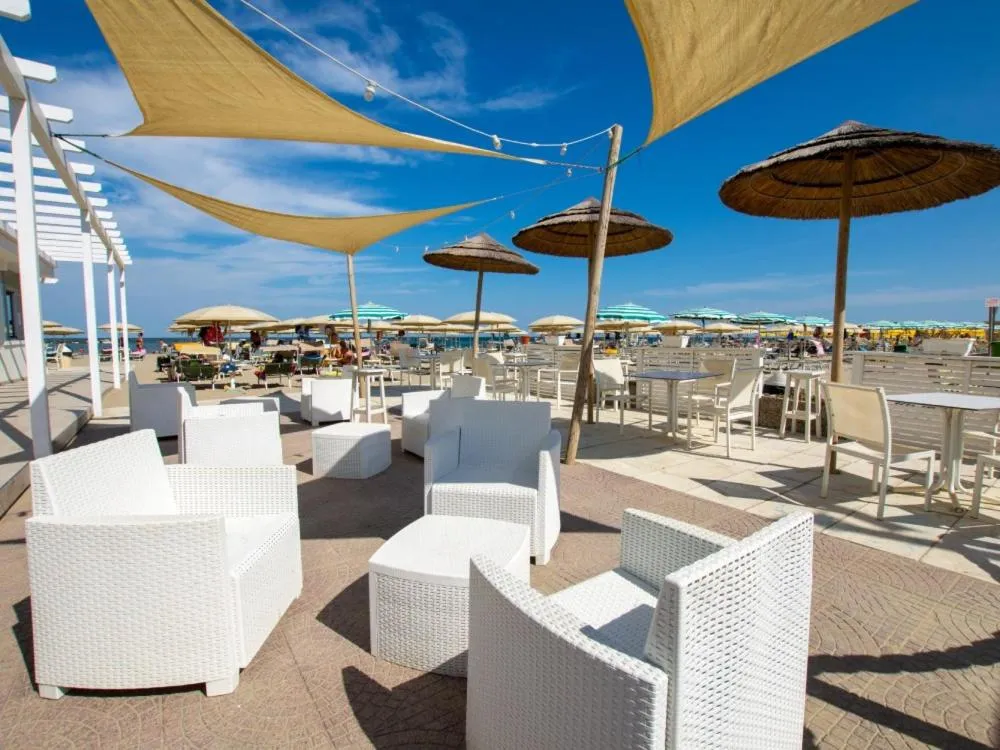 Hotel Marina Beach - Azzurro Club