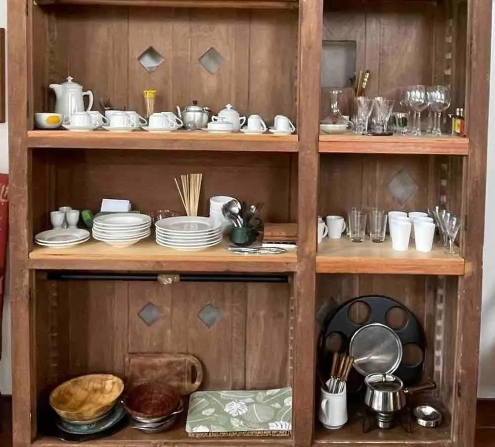 Kitchen or kitchenette in Casa de arquiteto com vista, jardim e lareira