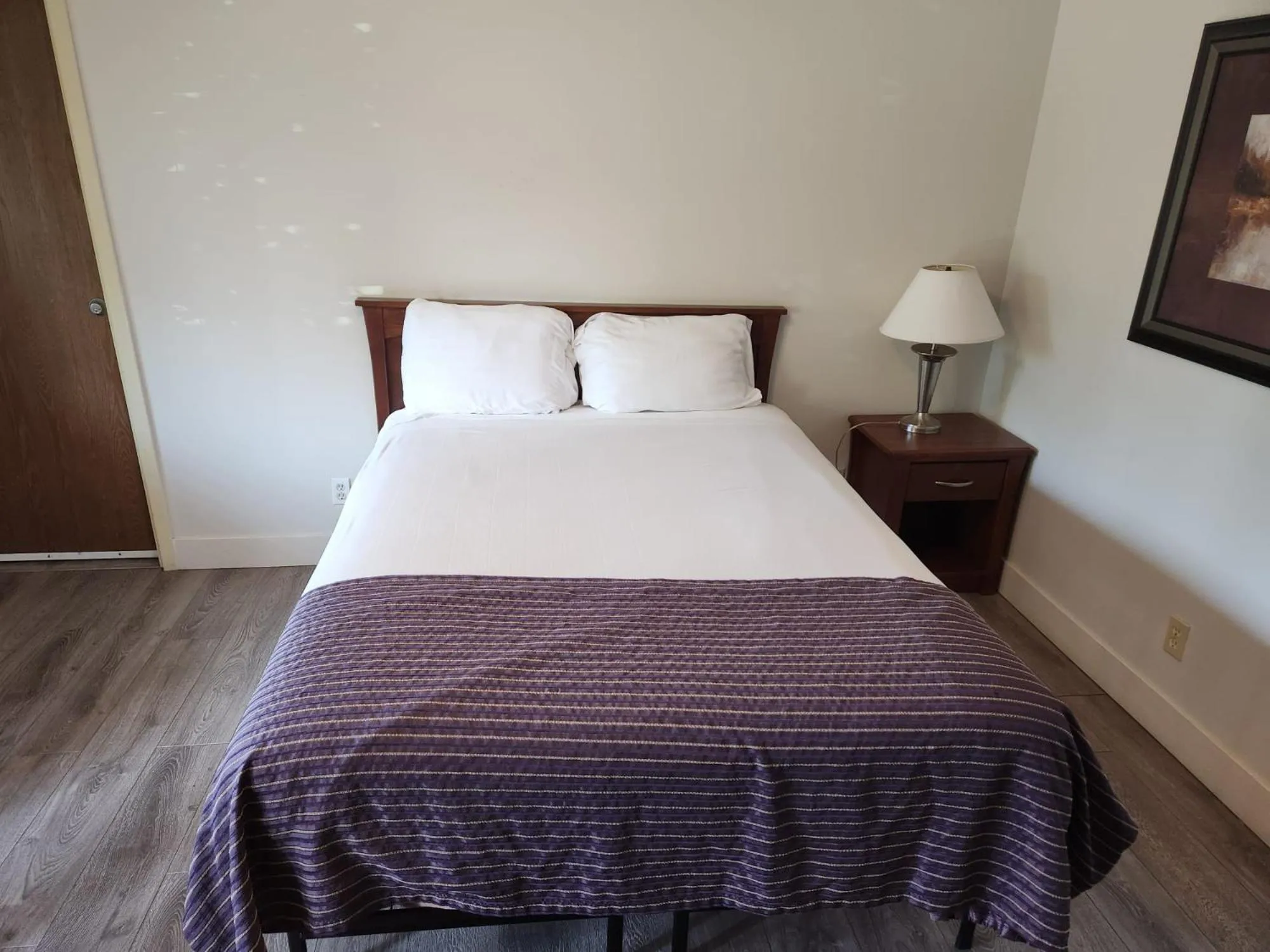 Bed in Grantview Inn