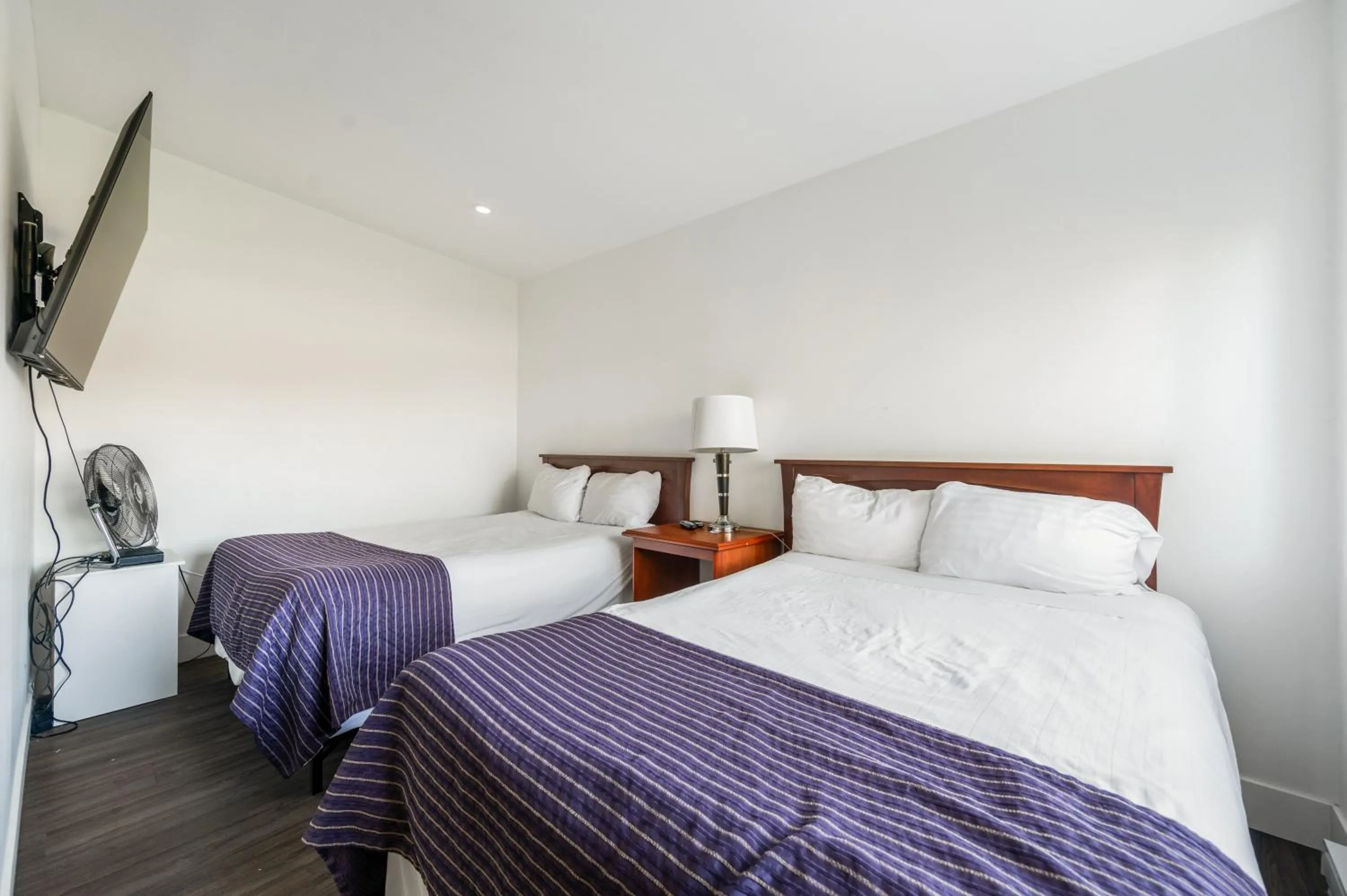 Bed in Grantview Inn