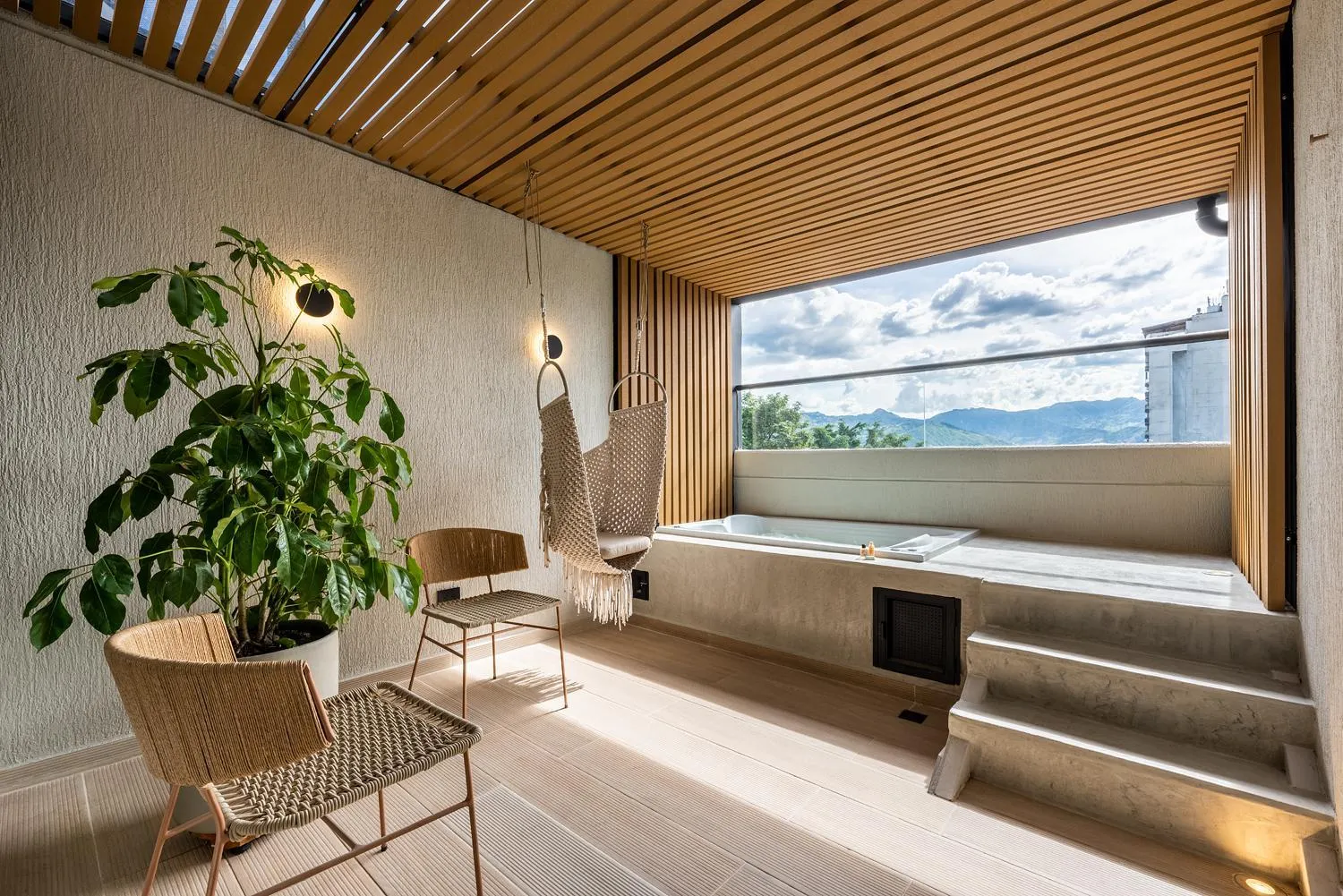 Hot Tub in Nakúa Stay & Work Hotel