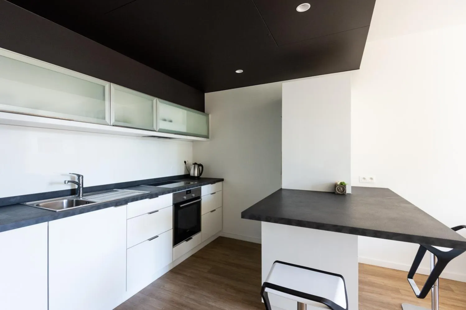 Coffee/tea facilities in Appart'hotel Urban Lodge