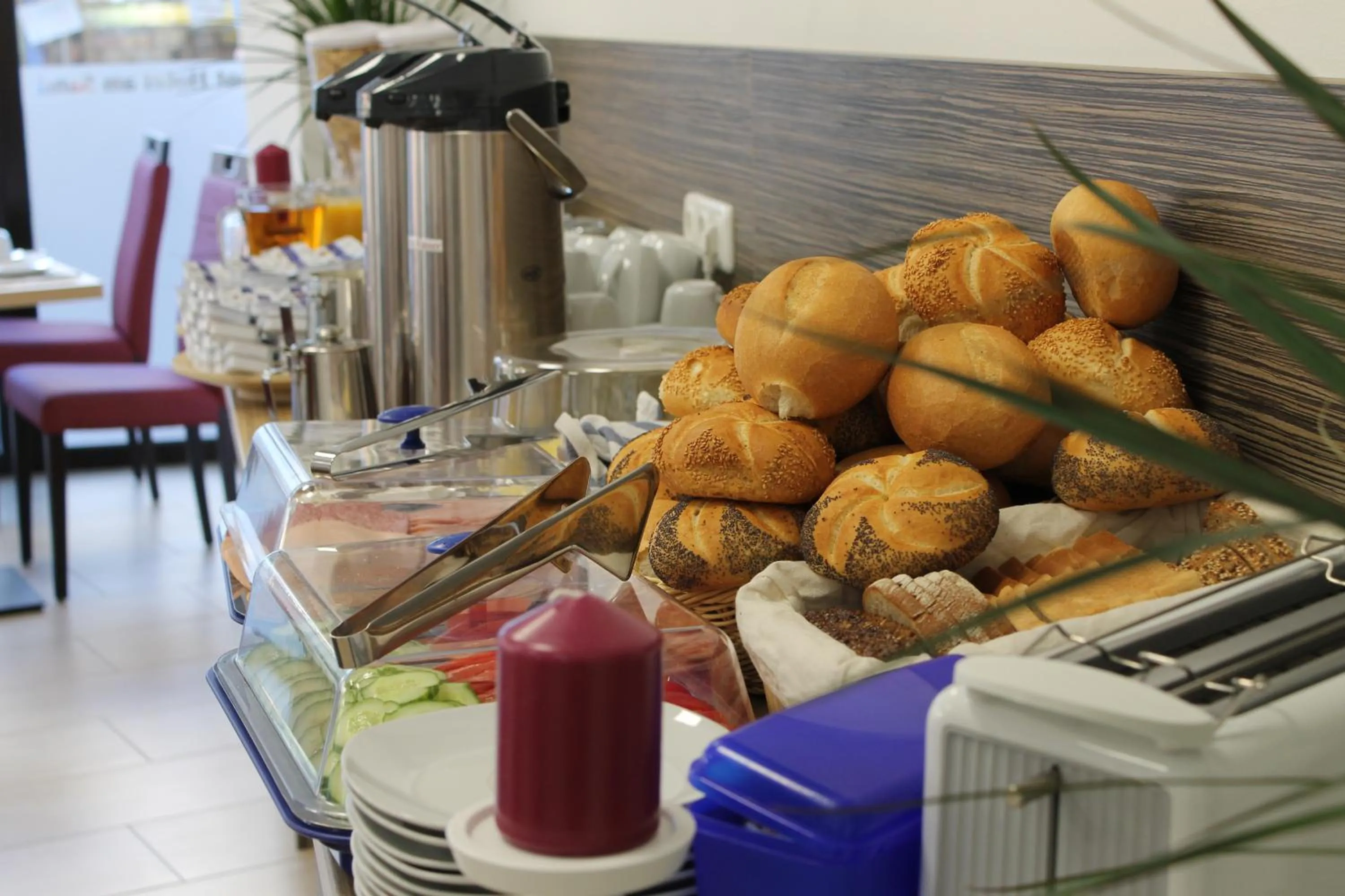 Restaurant/places to eat in Apartment Hotel am Sand