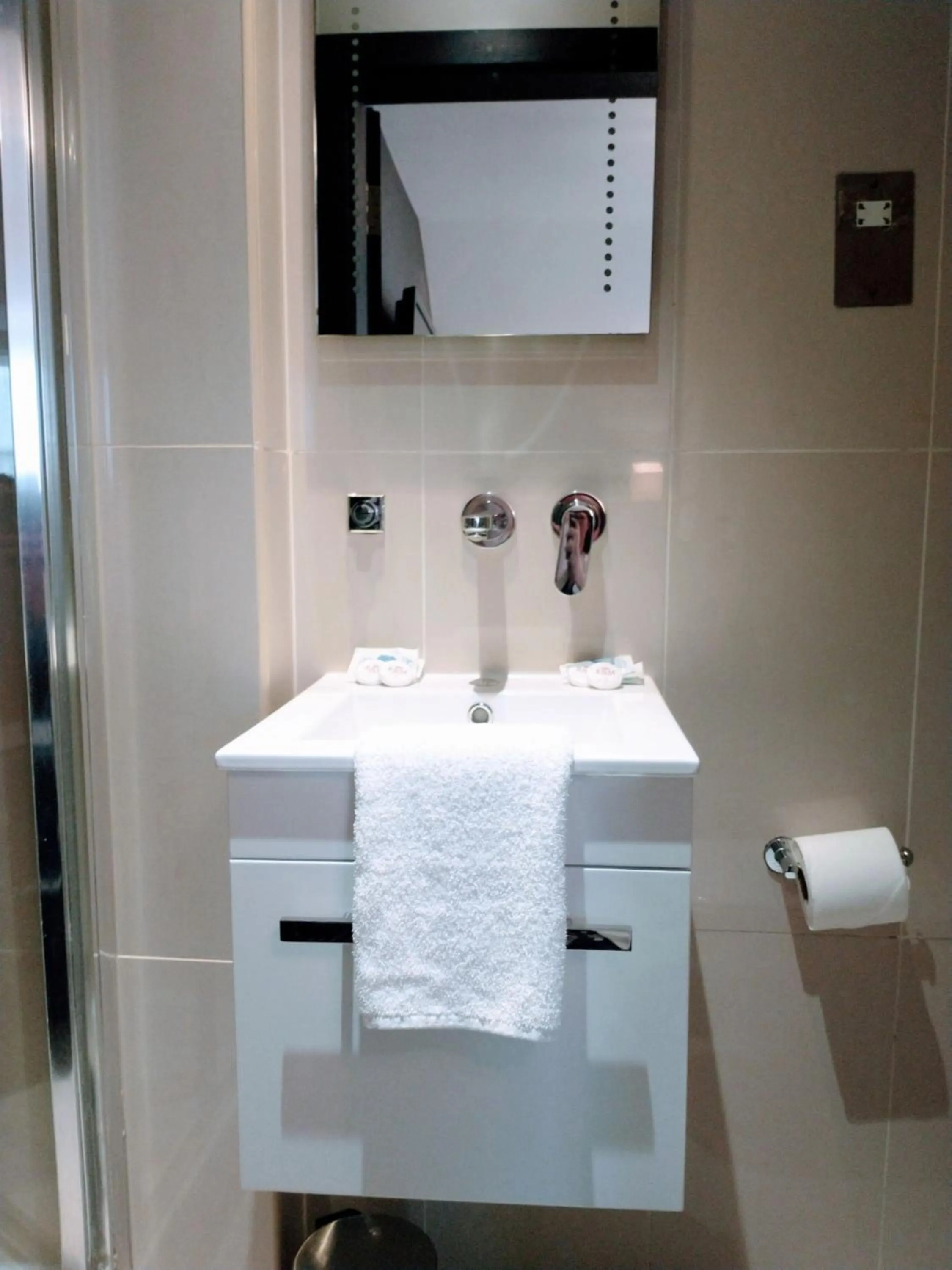 Bathroom in Hotel Edward Paddington