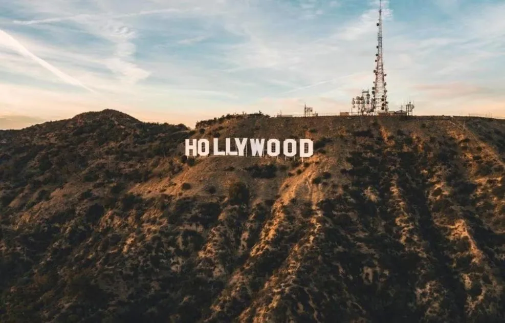 Natural landscape in Level Hollywood