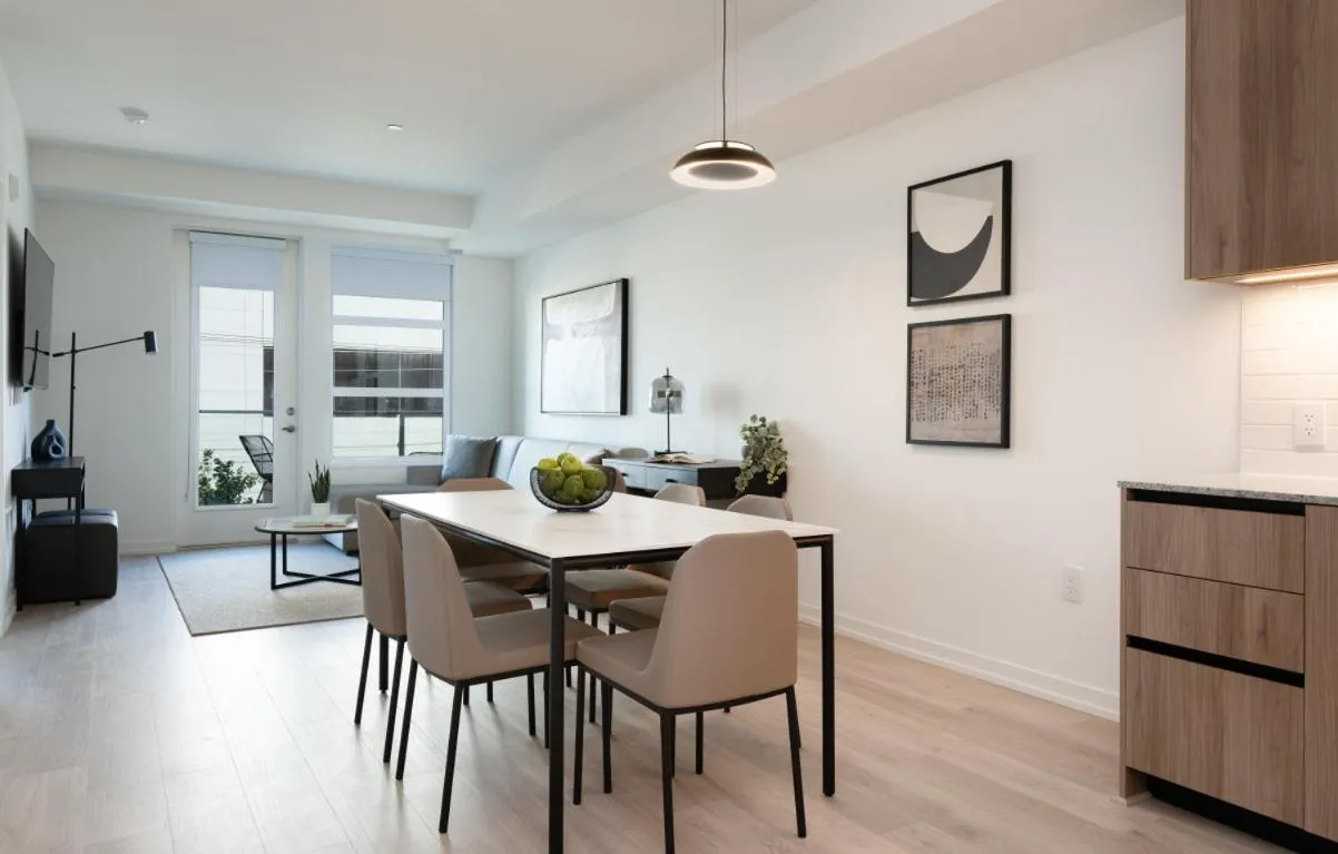 Kitchen or kitchenette in Level Hollywood