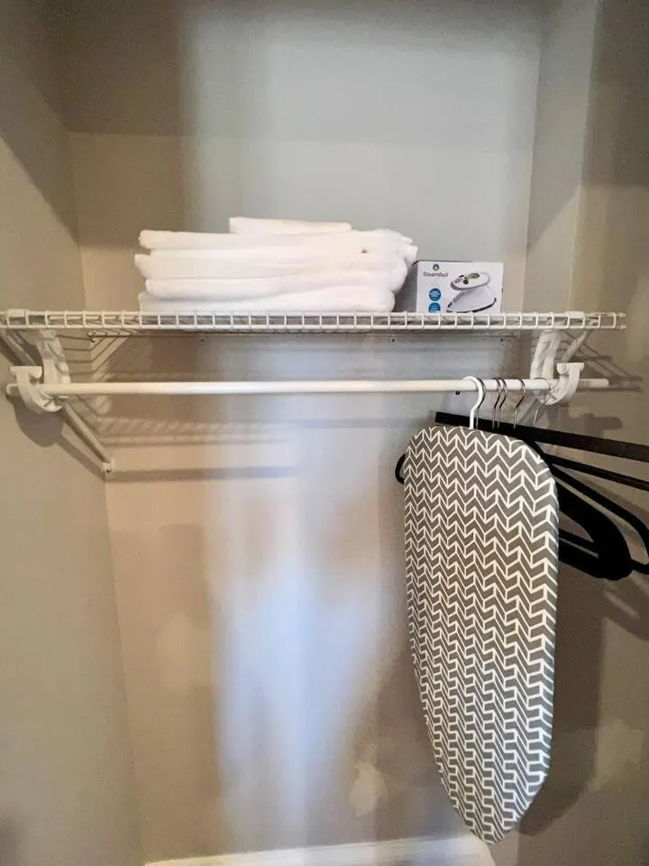 302 Comfy Cabin 1BD with city view in Center city