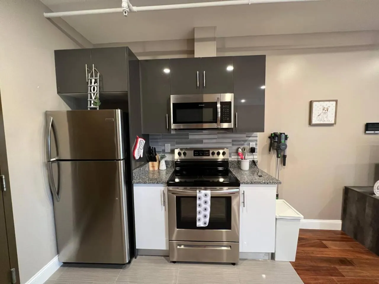 302 Comfy Cabin 1BD with city view in Center city