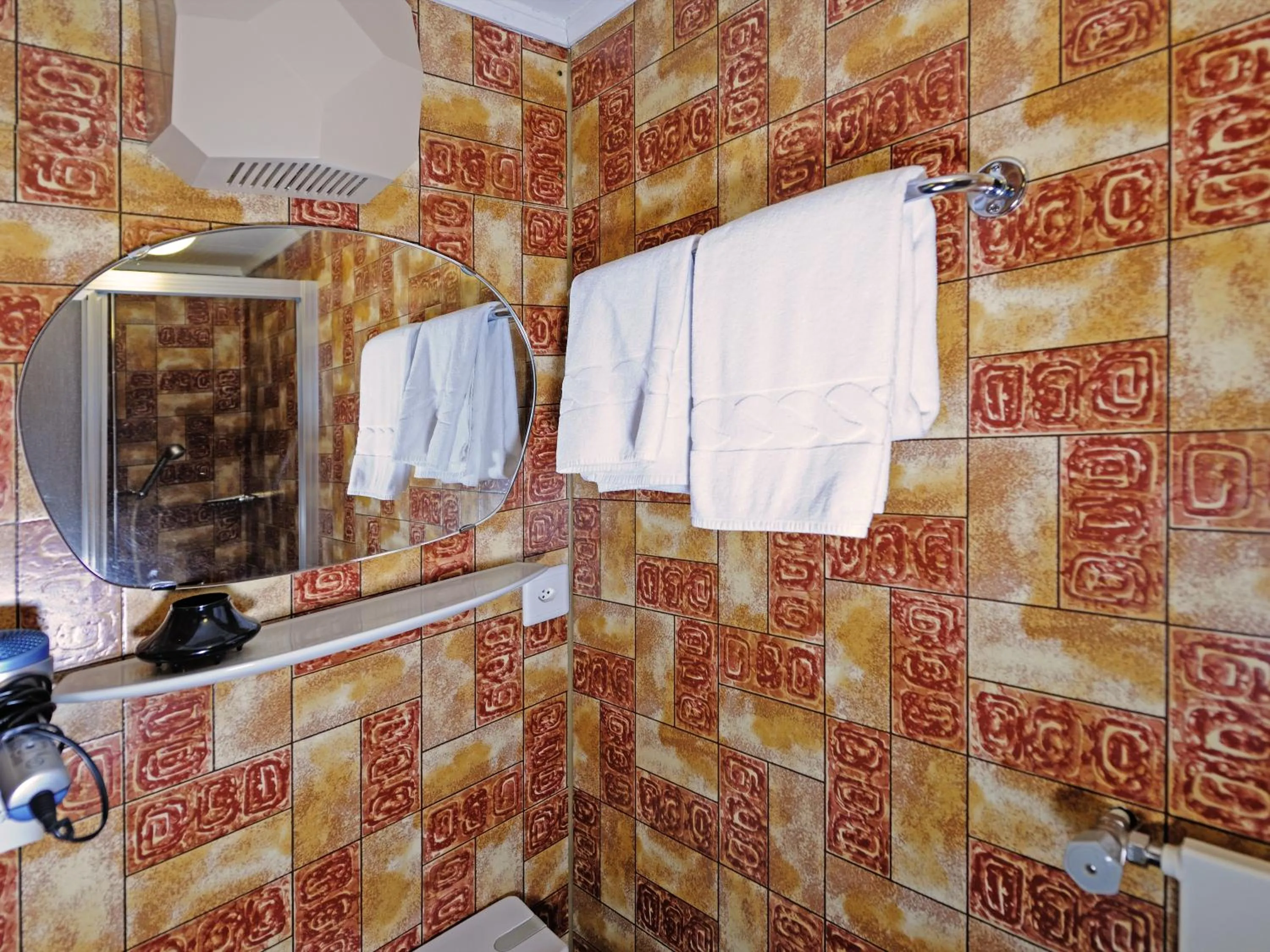 Bathroom in Hotel Alphubel