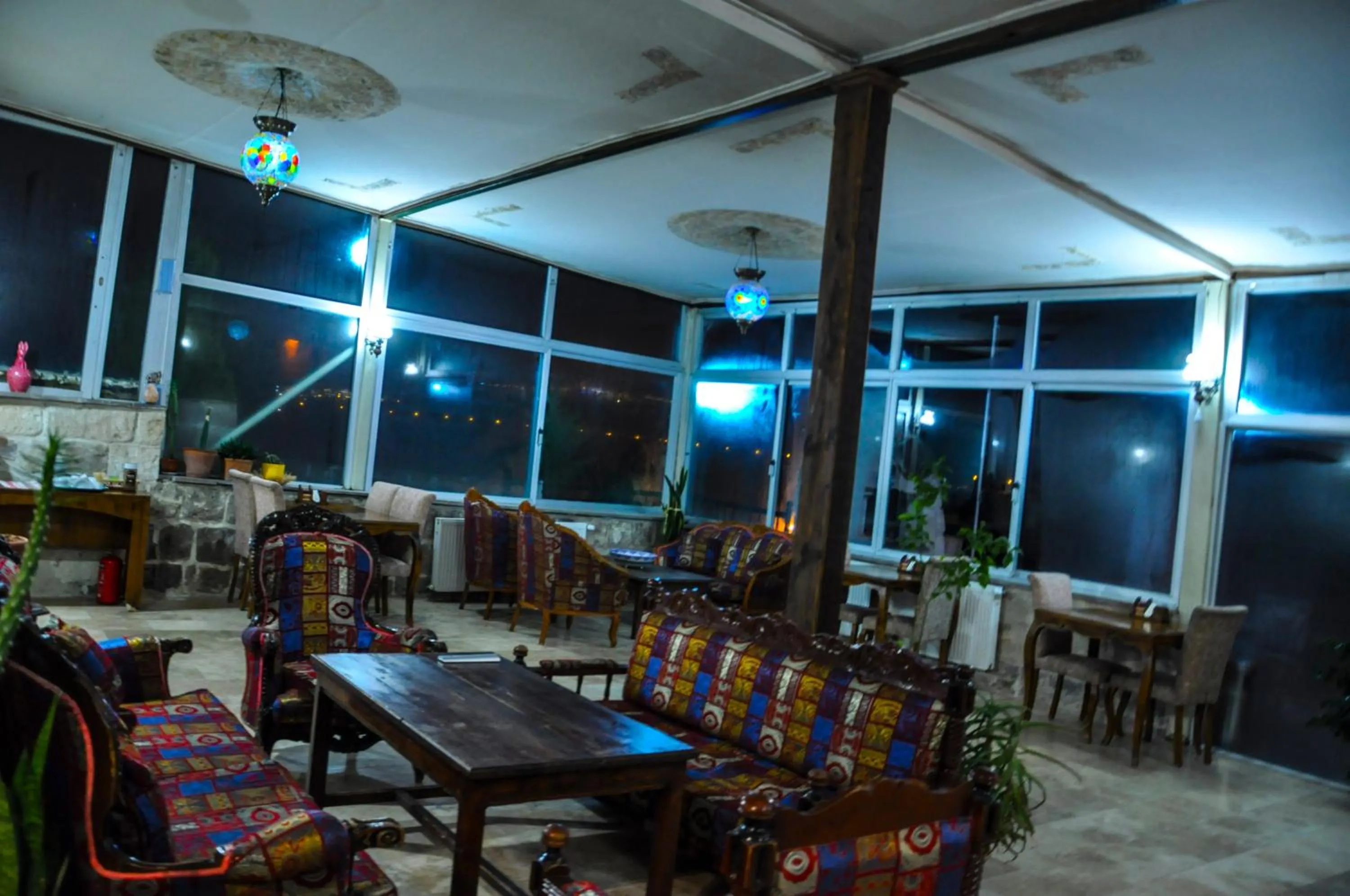 Restaurant/Places to Eat in Milagre Cave Hotel