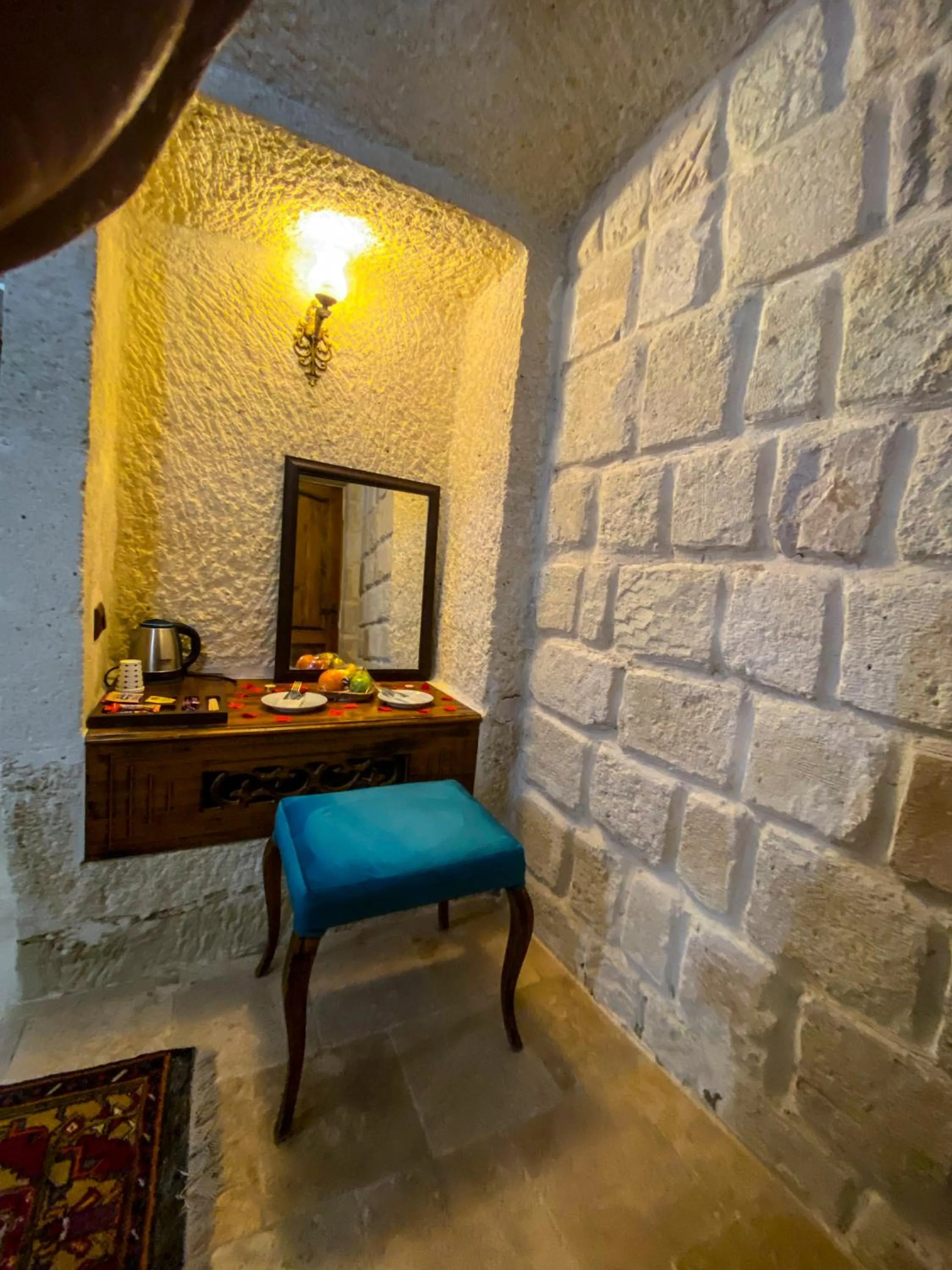 Seating area in Milagre Cave Hotel