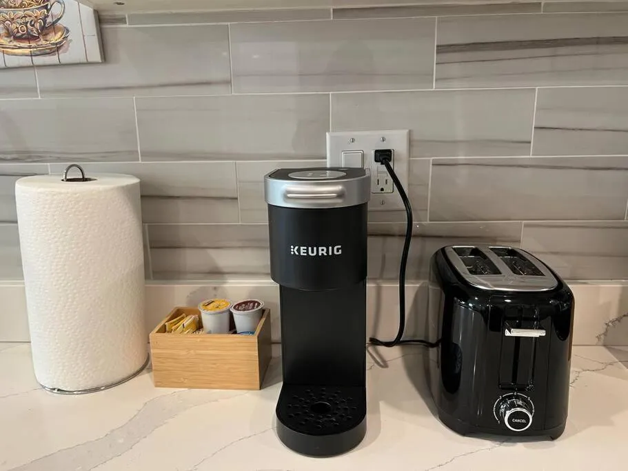 308 Cozy and warm King Bed APT in center city