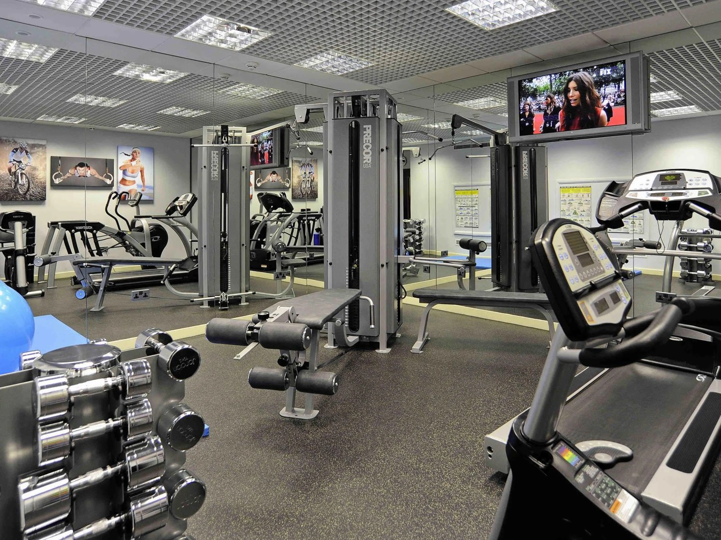 Fitness centre/facilities in Mercure London Paddington Hotel