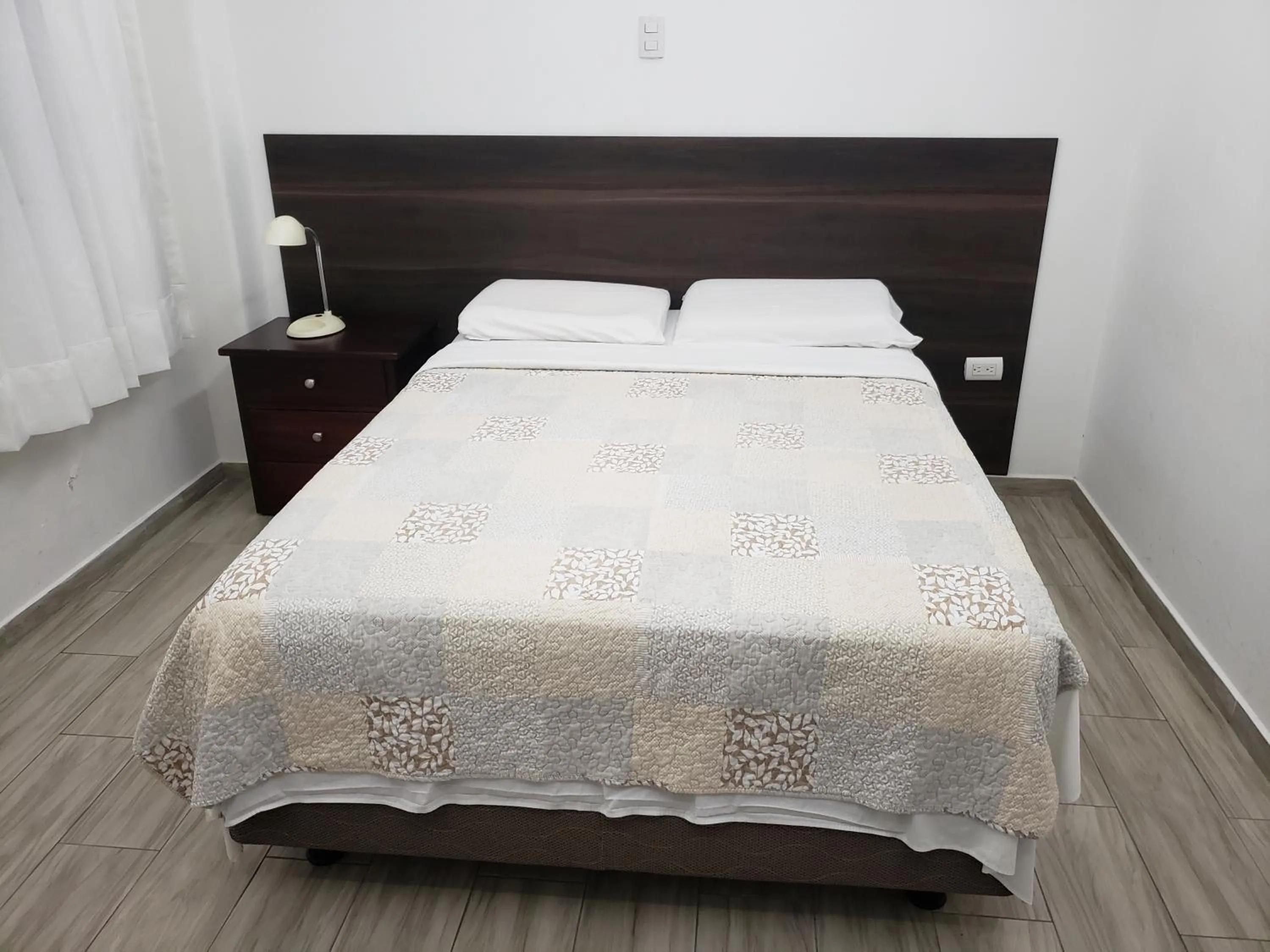 Superior Double Room in DC Suites Aeropuerto