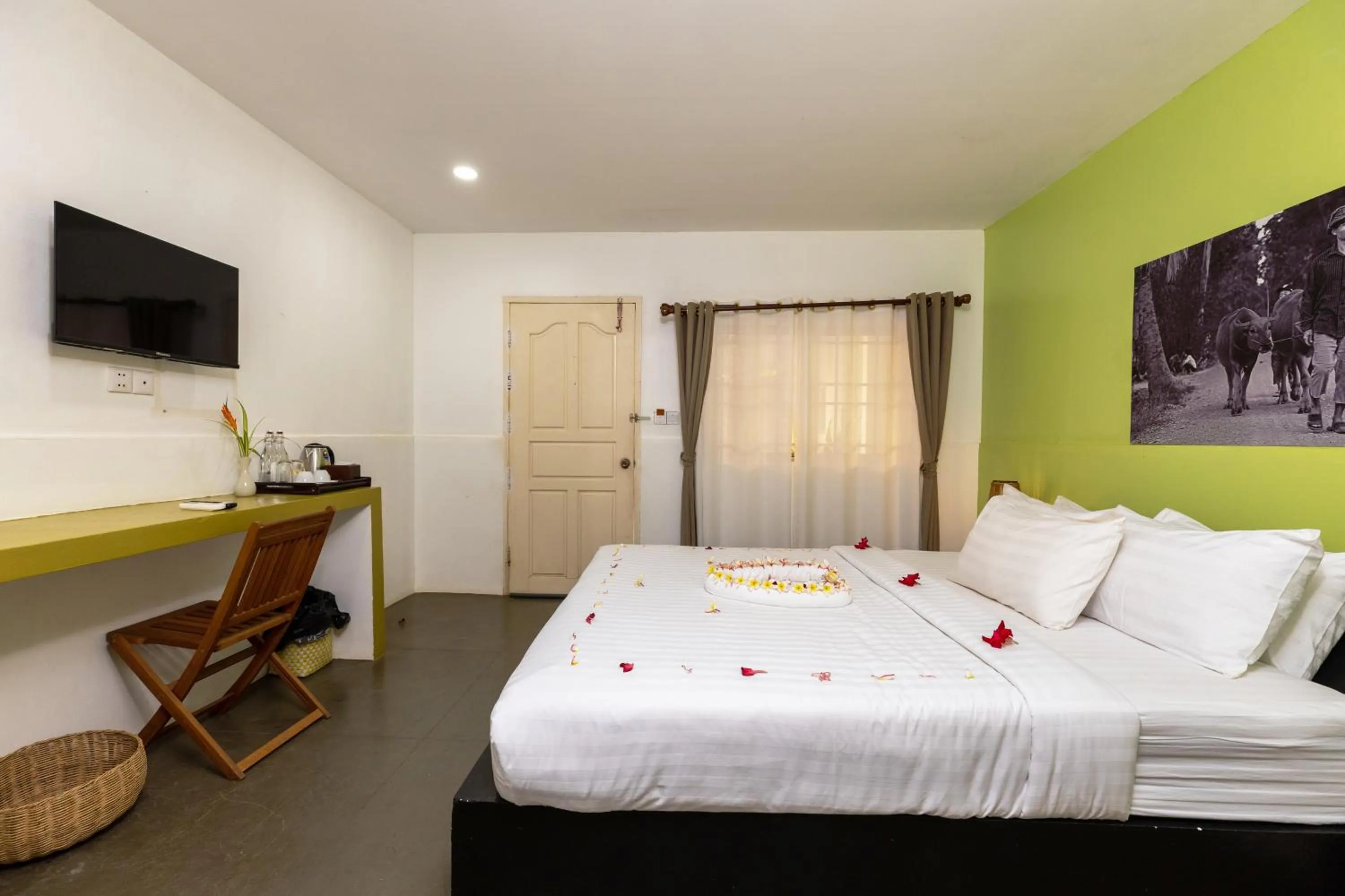 Bedroom, Bed in Green BOUTiQUE