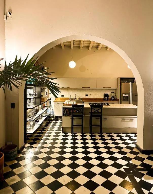 Kitchen or kitchenette in Casa Charlotte - Alma Hotels