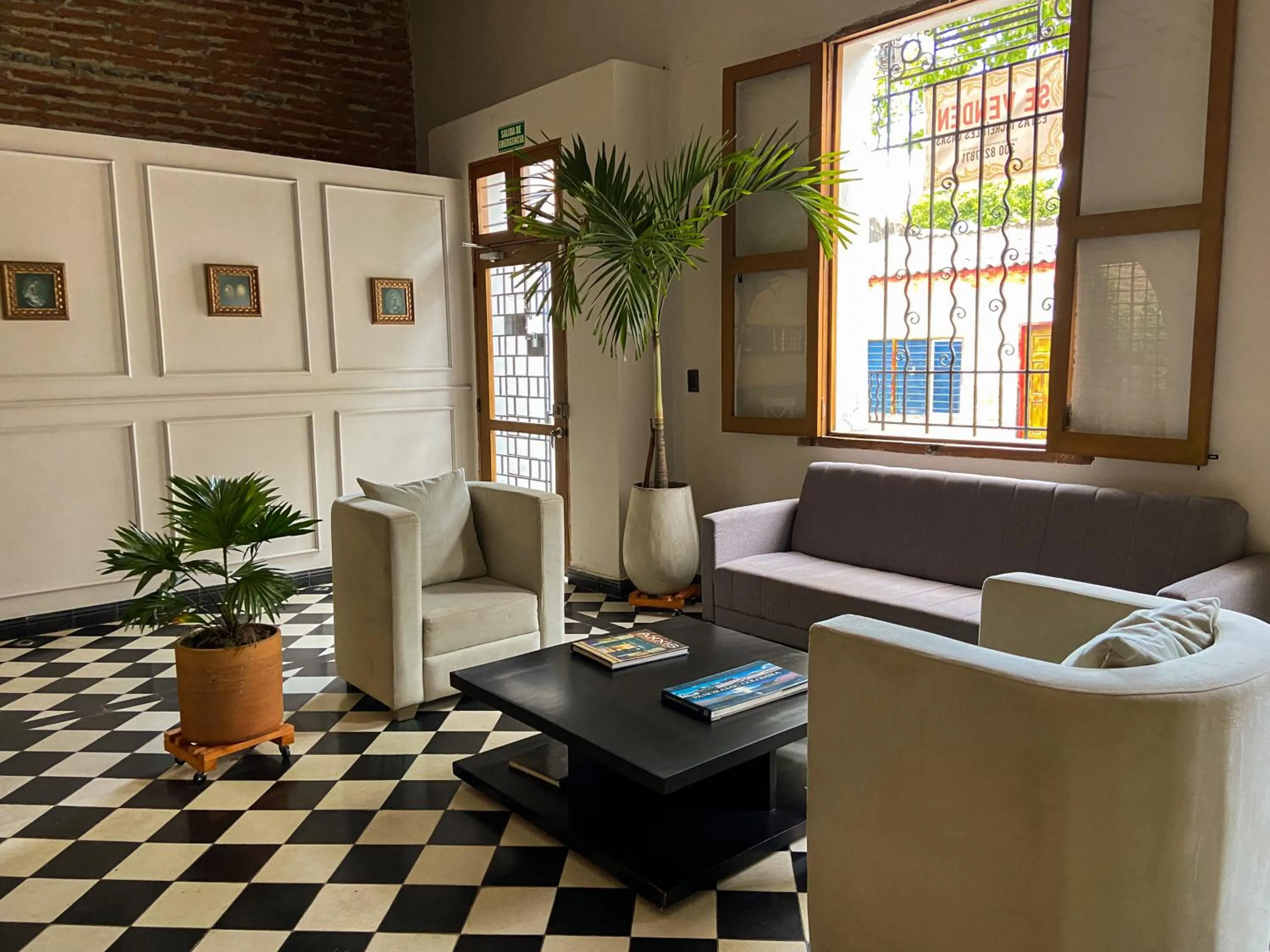 Living room in Casa Charlotte - Alma Hotels