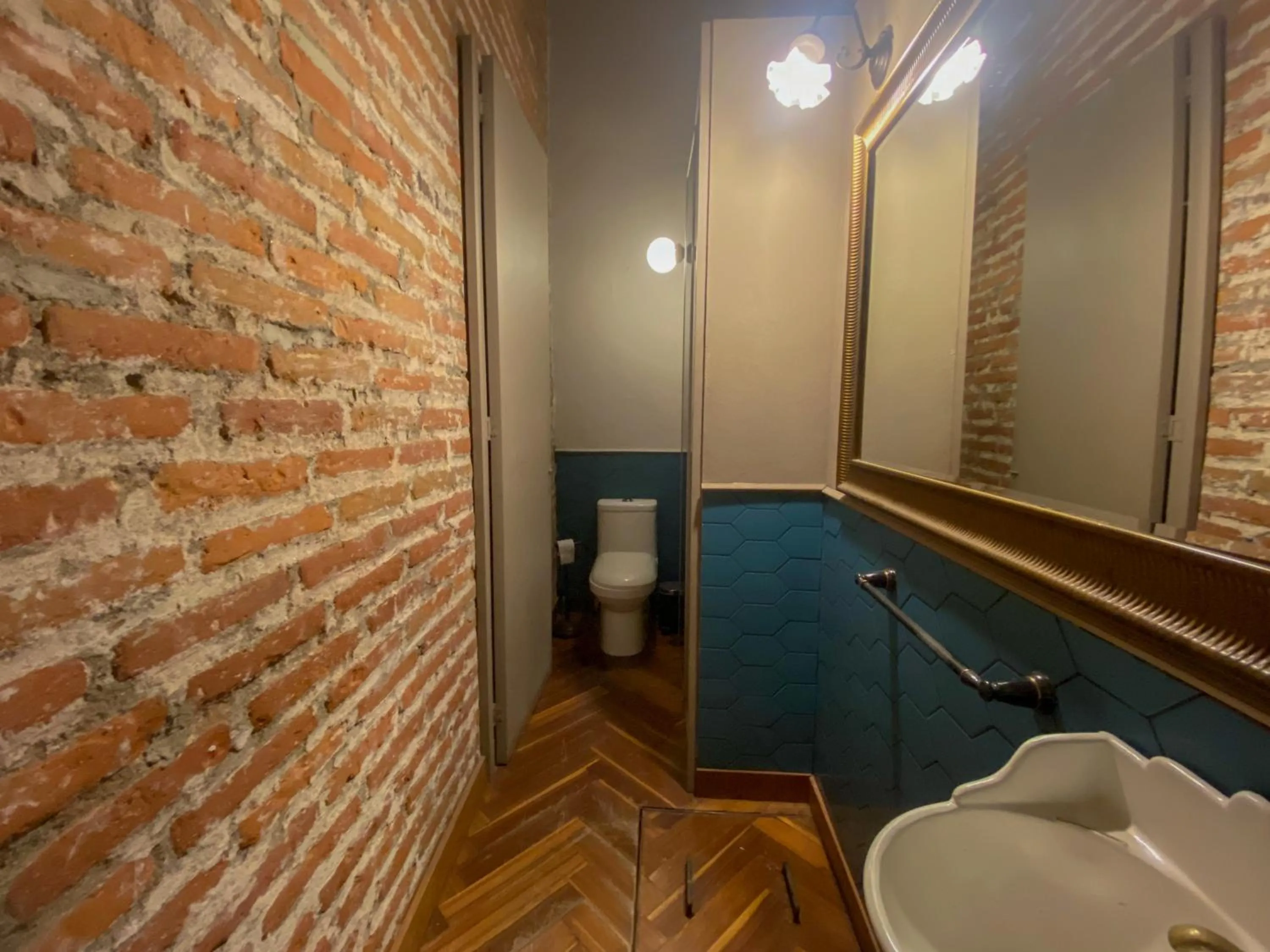 Bathroom in Casa Charlotte - Alma Hotels