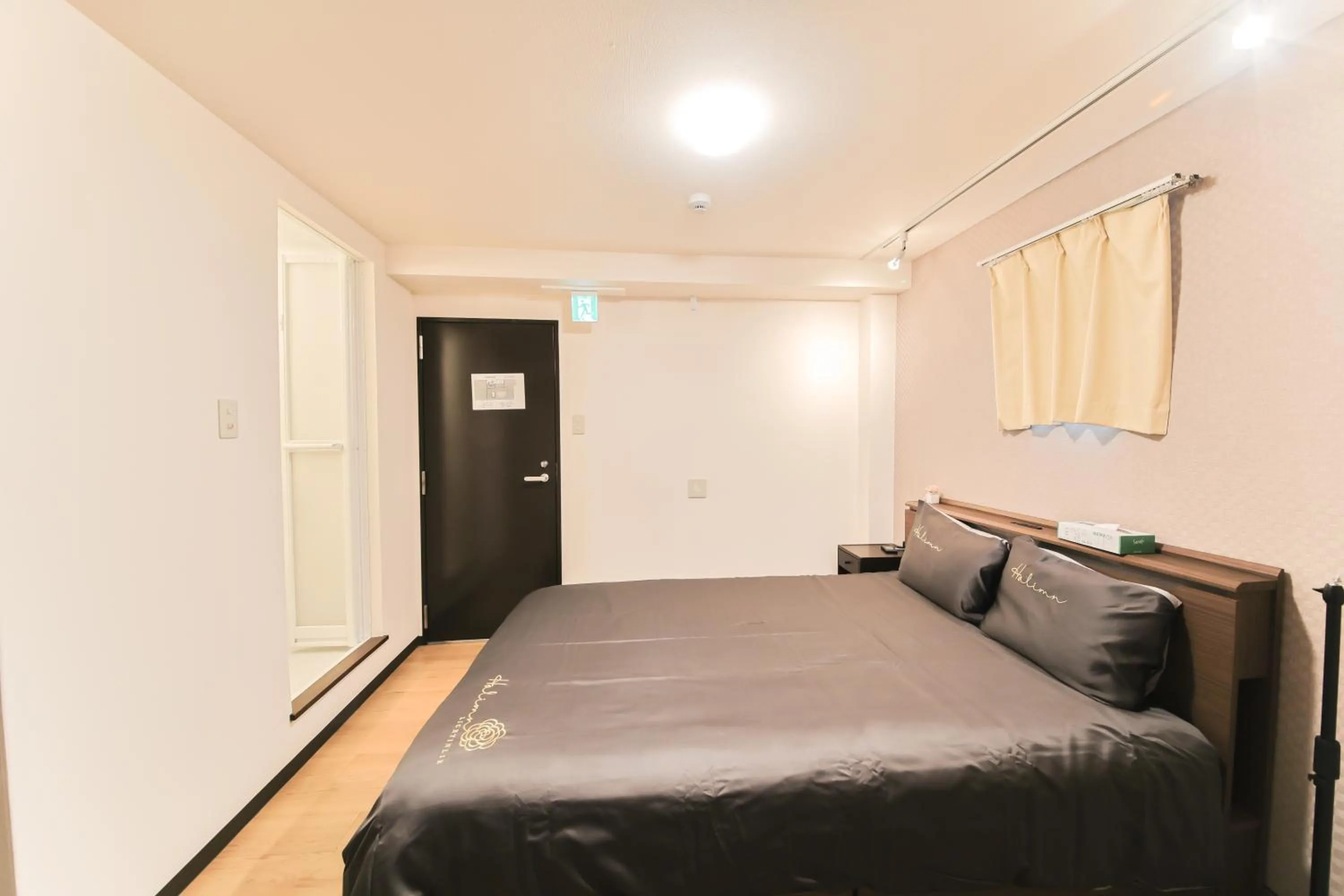 Bed in Sakuranomiya Hotel-Self Service