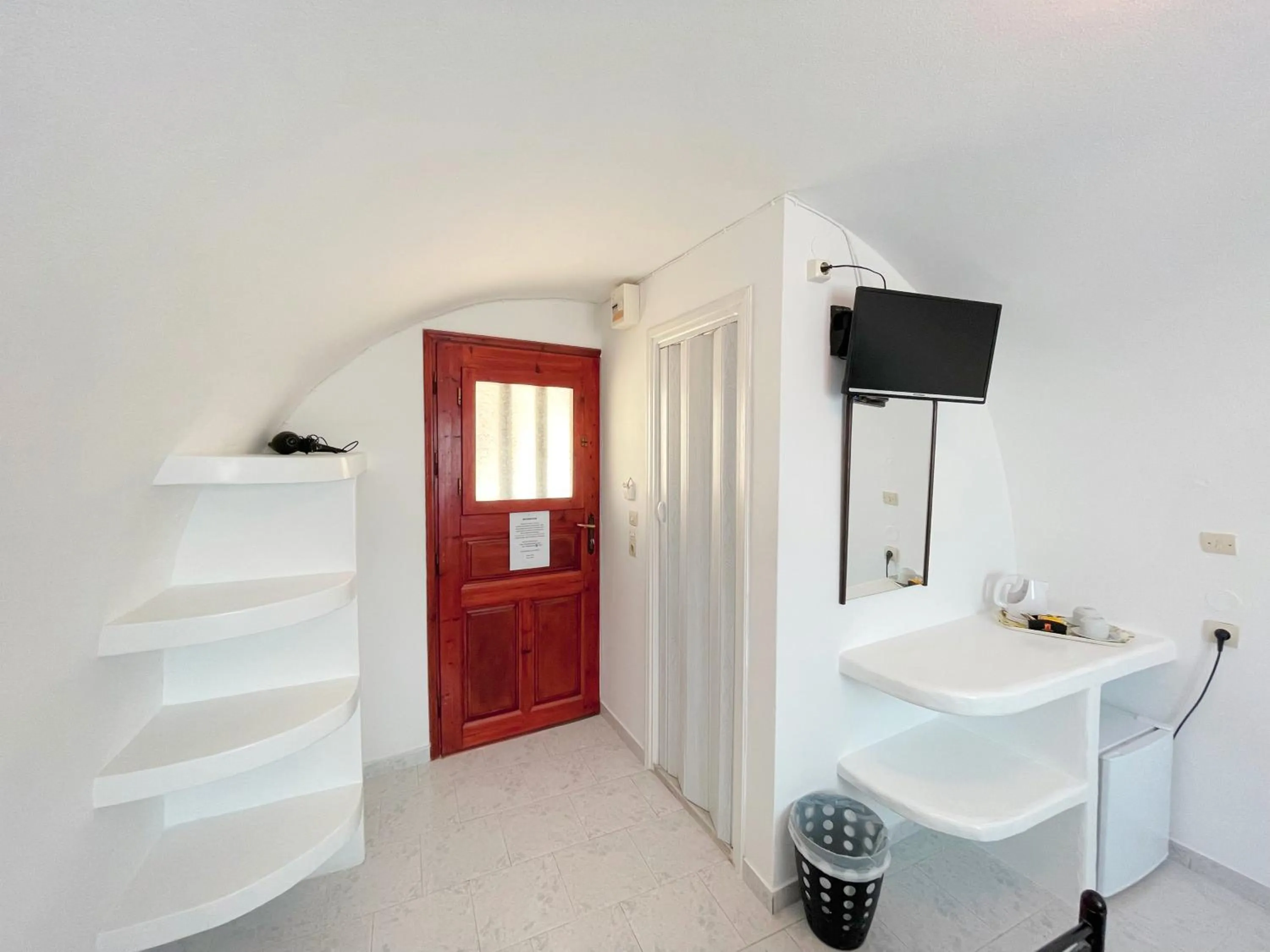 TV and multimedia in Villa Dima