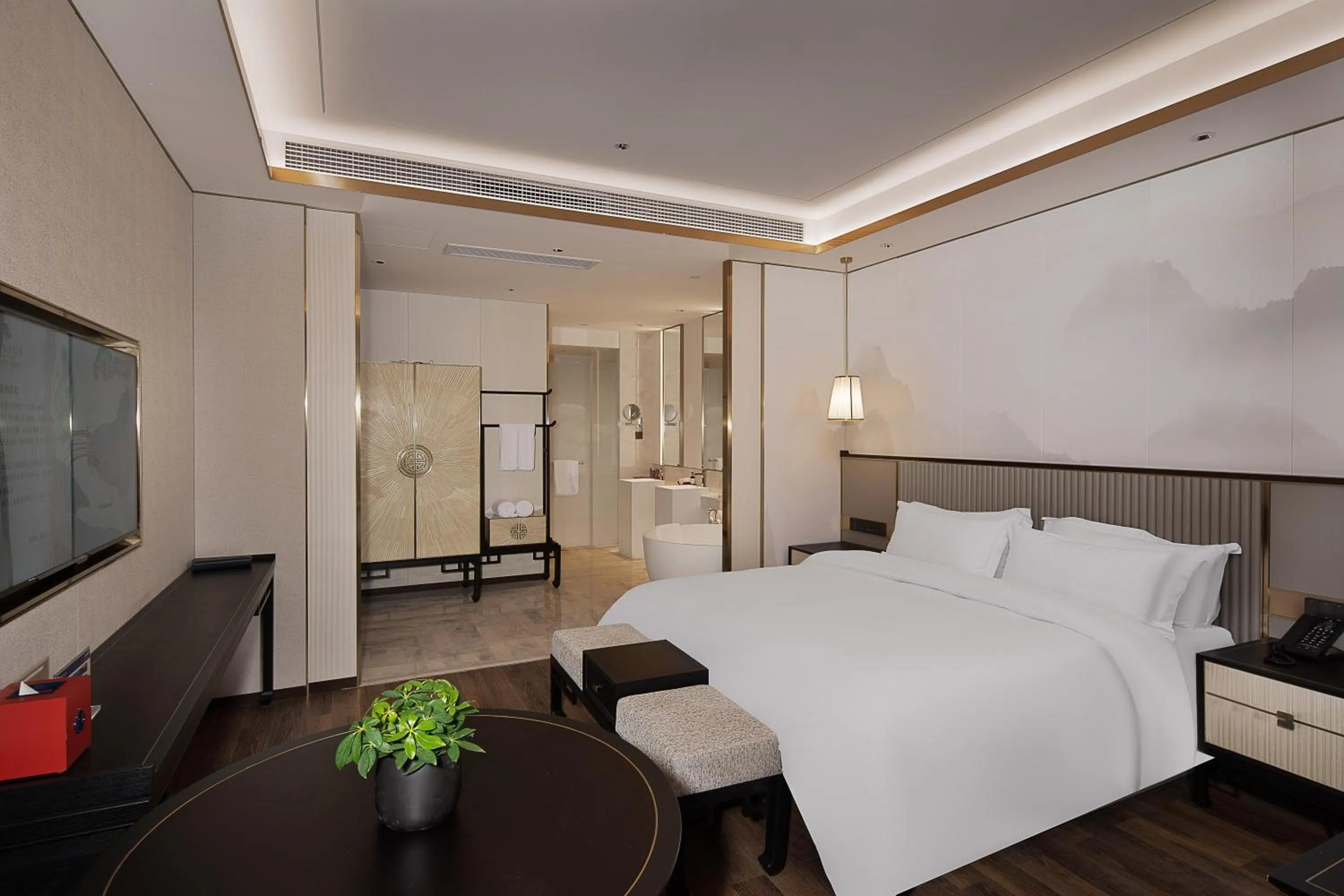 Bed in Hangzhou Junsun Luxury Hotel