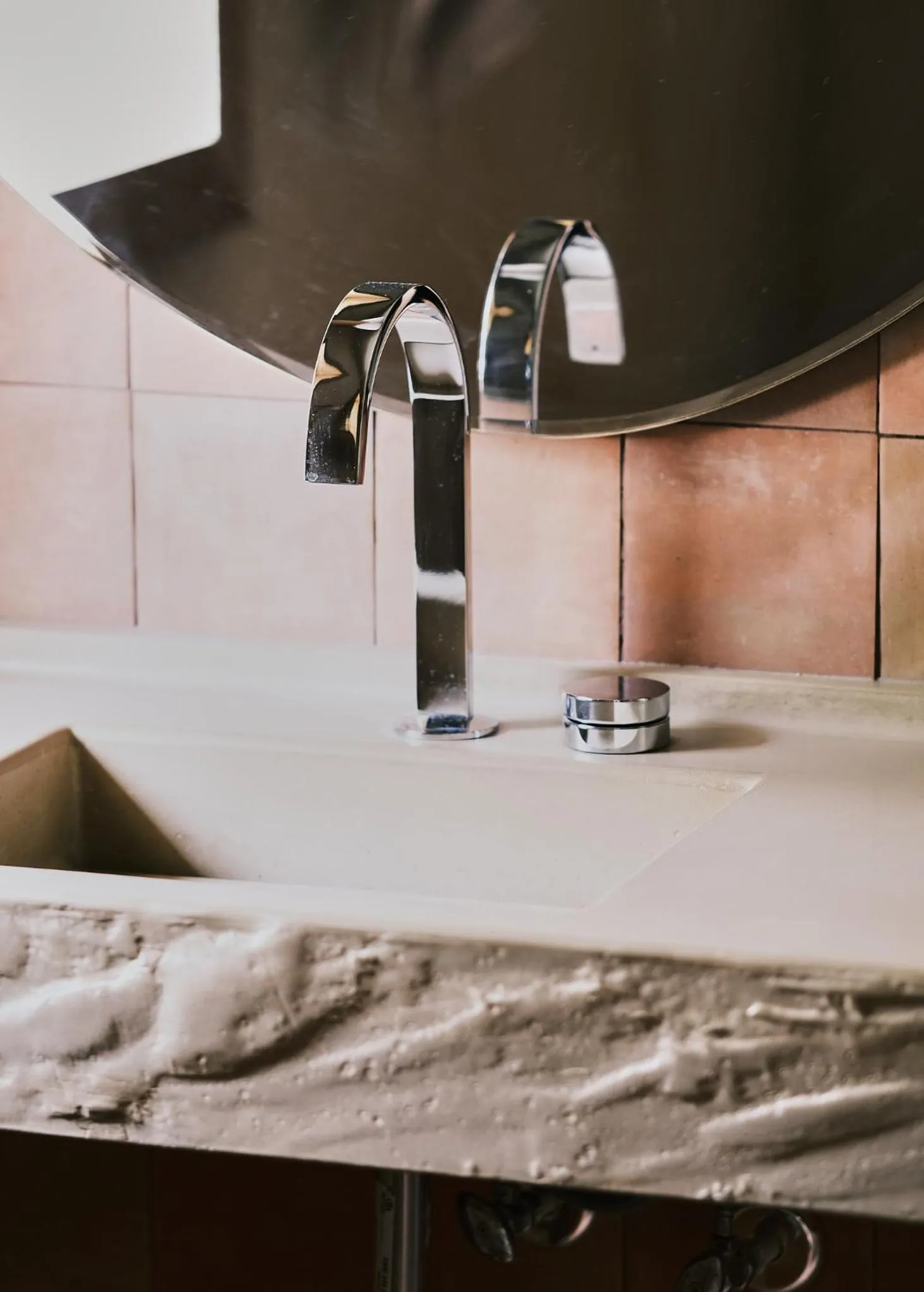 Bathroom in guesthouse by good neighbor