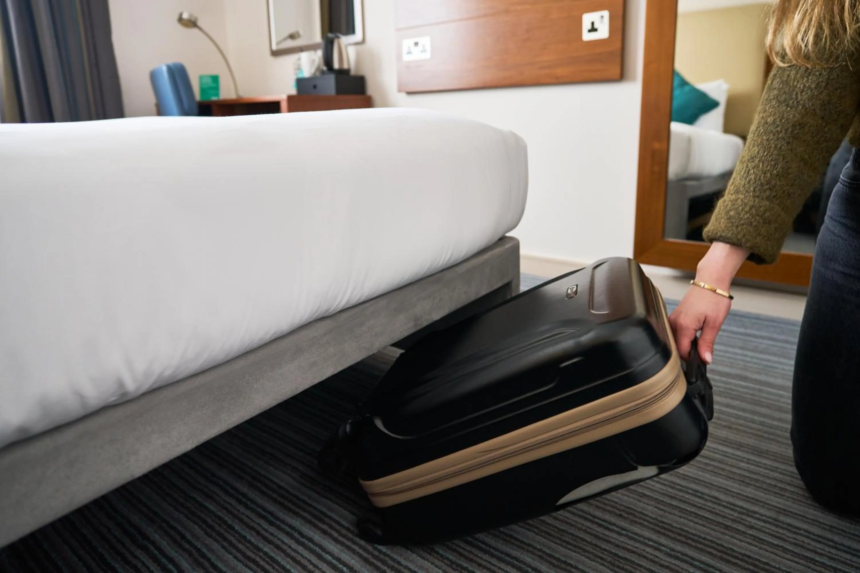 Bedroom in Thistle London Hyde Park Kensington Gardens