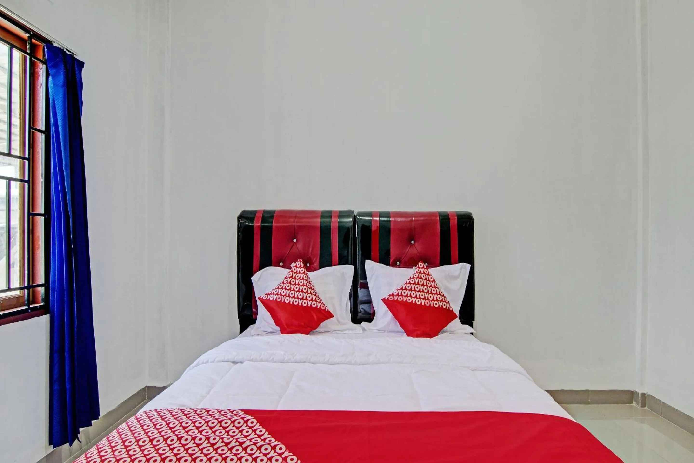 Bedroom, Bed in Hotel O Lestari Baru Syariah Near SMA Negeri 1 Salo