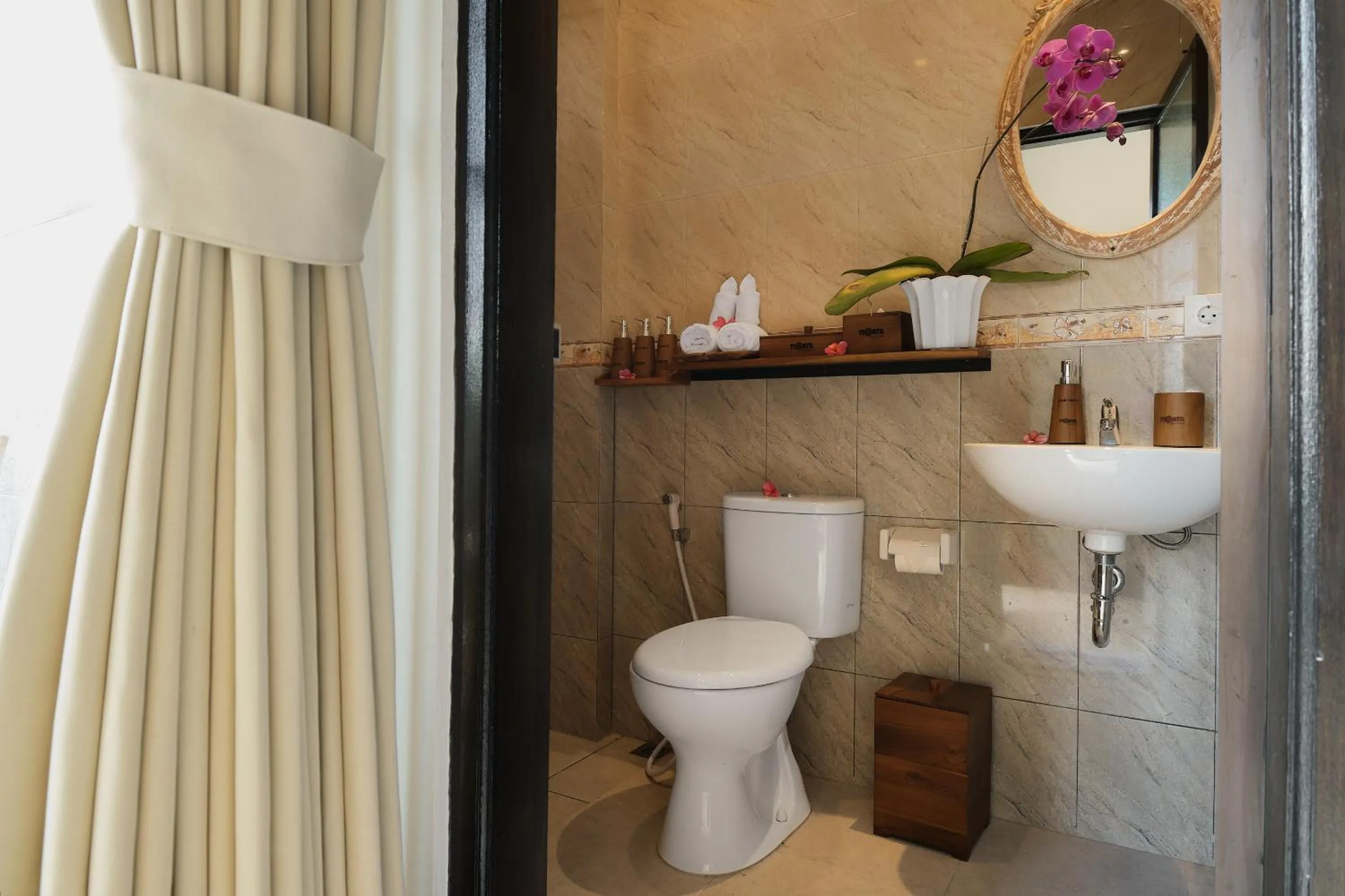 Shower in Tigata Ubud Cottage