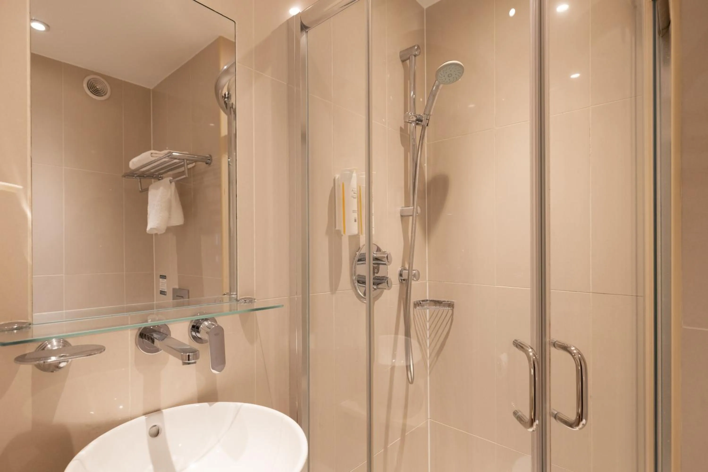 Park Grand Hyde Park