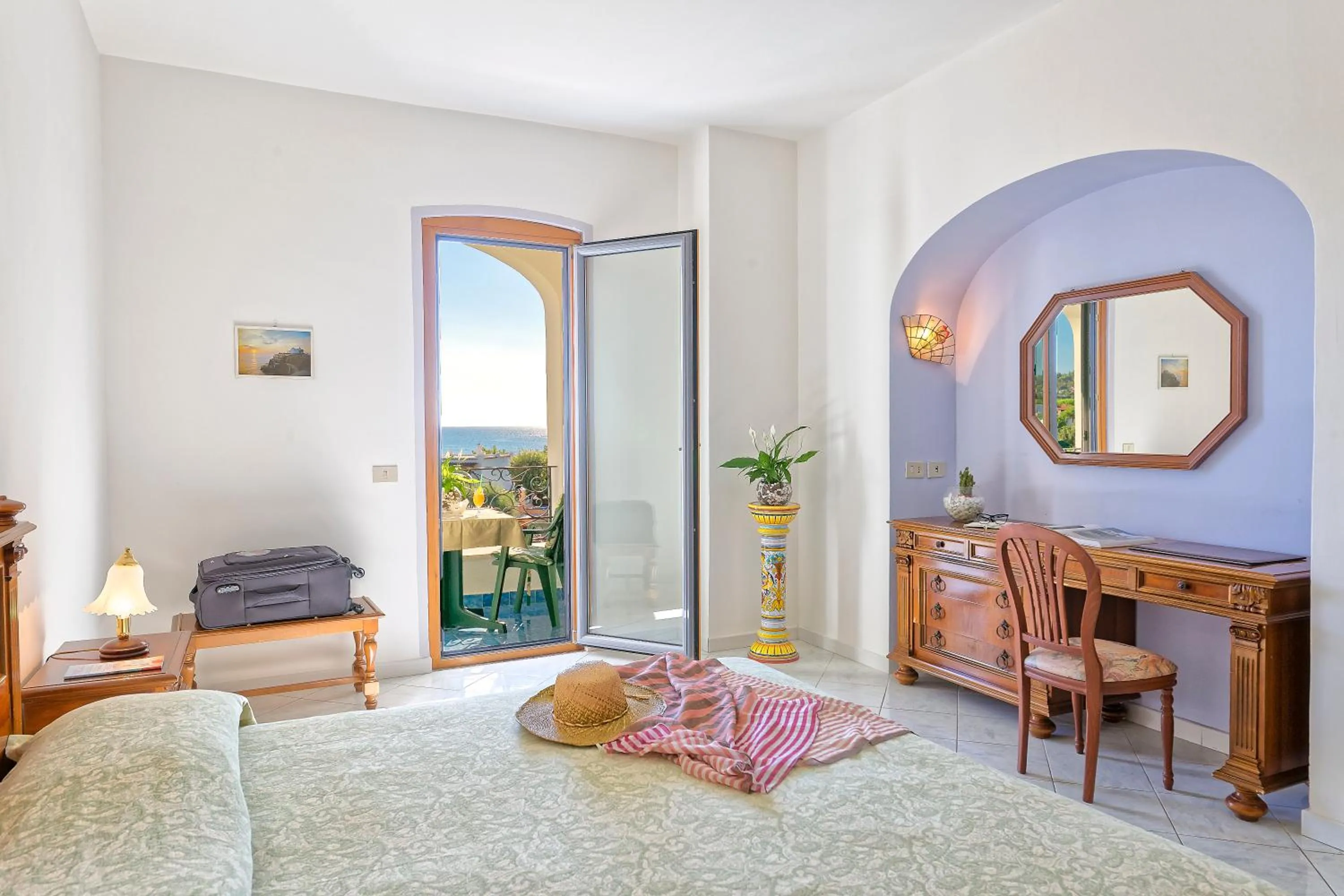 Photo of the whole room in Hotel Zaro