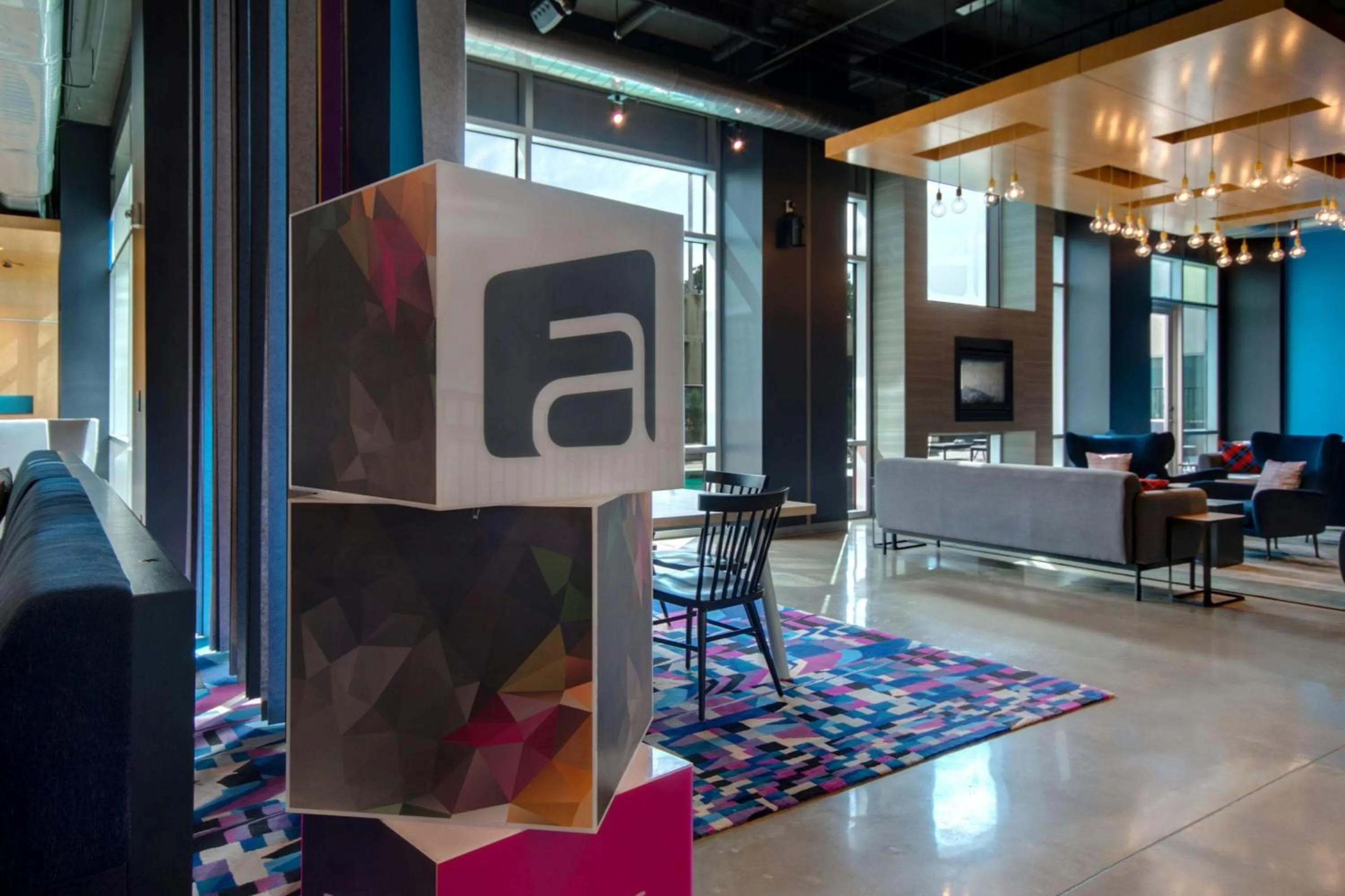Lobby or reception in Aloft Oklahoma City Downtown – Bricktown