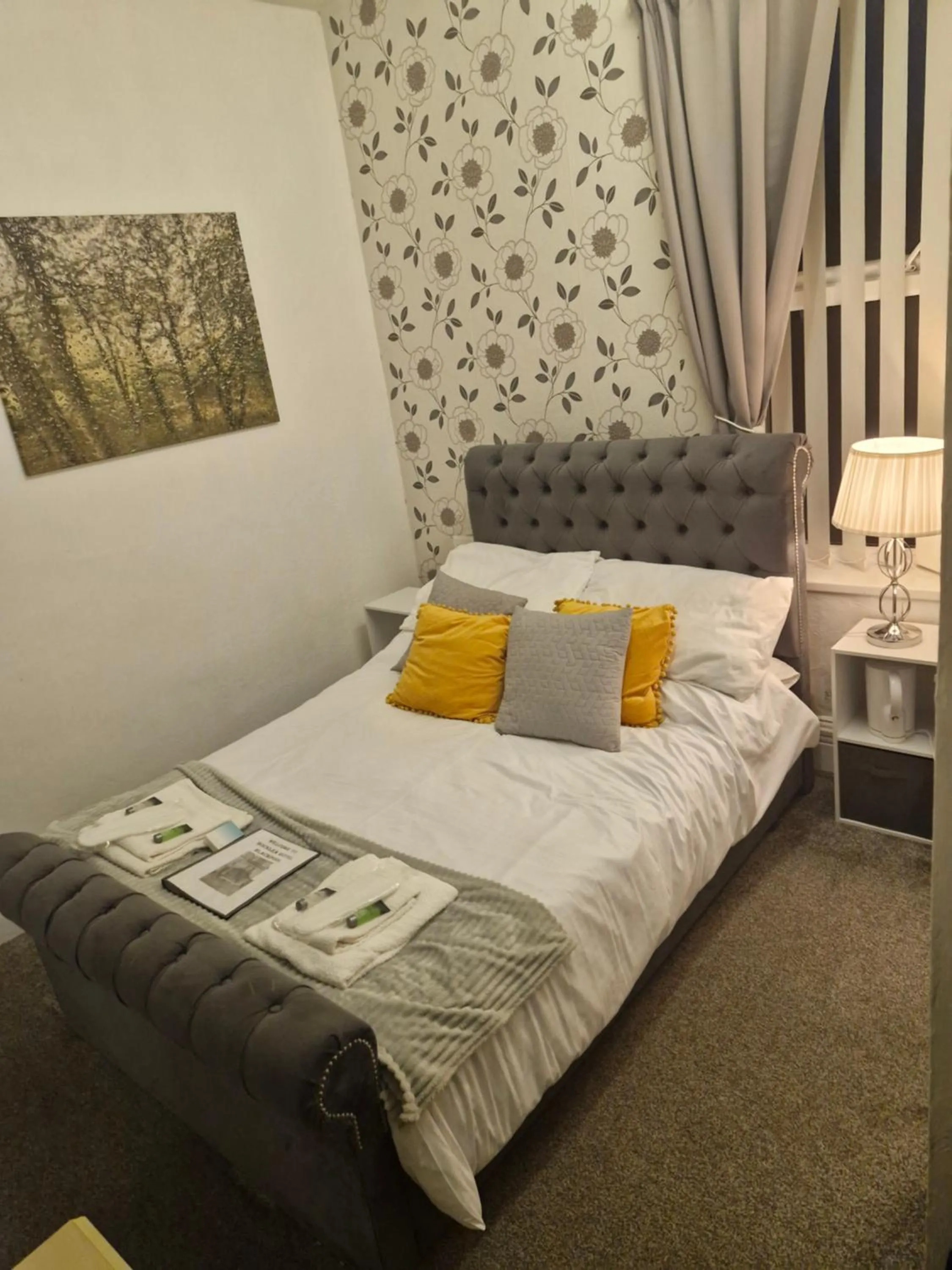 Bed in Rocklea Hotel