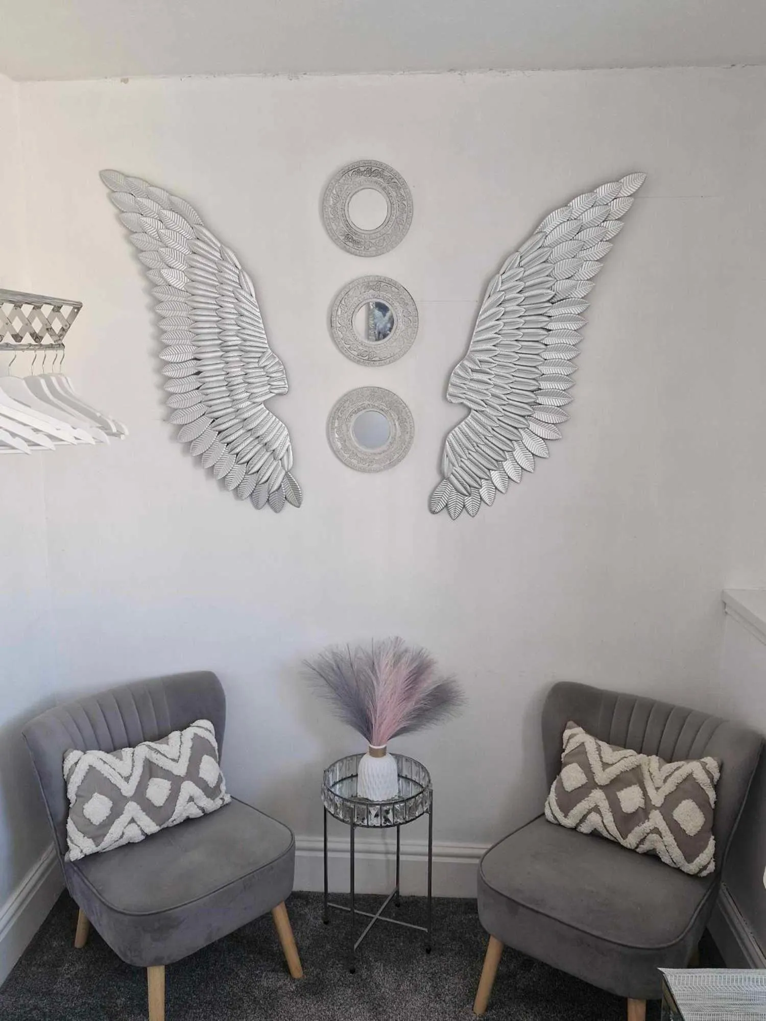 Seating area in Rocklea Hotel