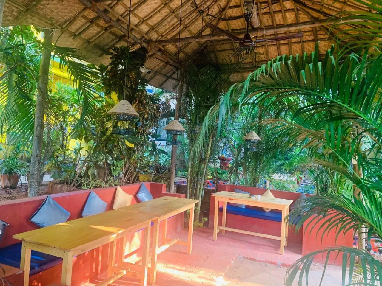 Restaurant/places to eat in Swati