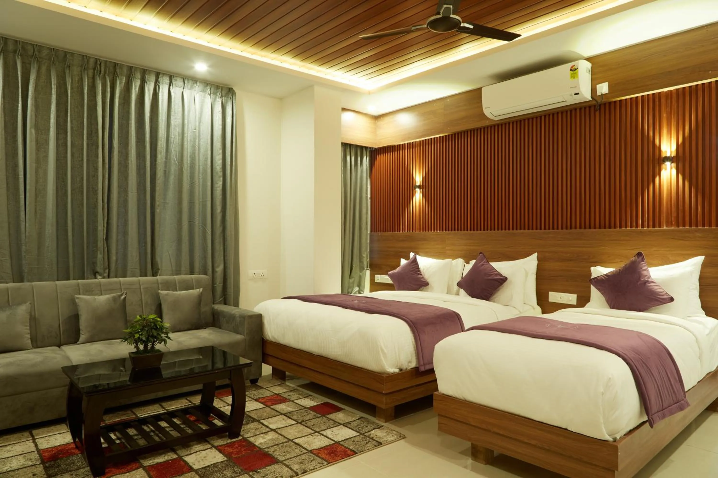 Photo of the whole room, Bed in VOVO PREMIER HOTEL