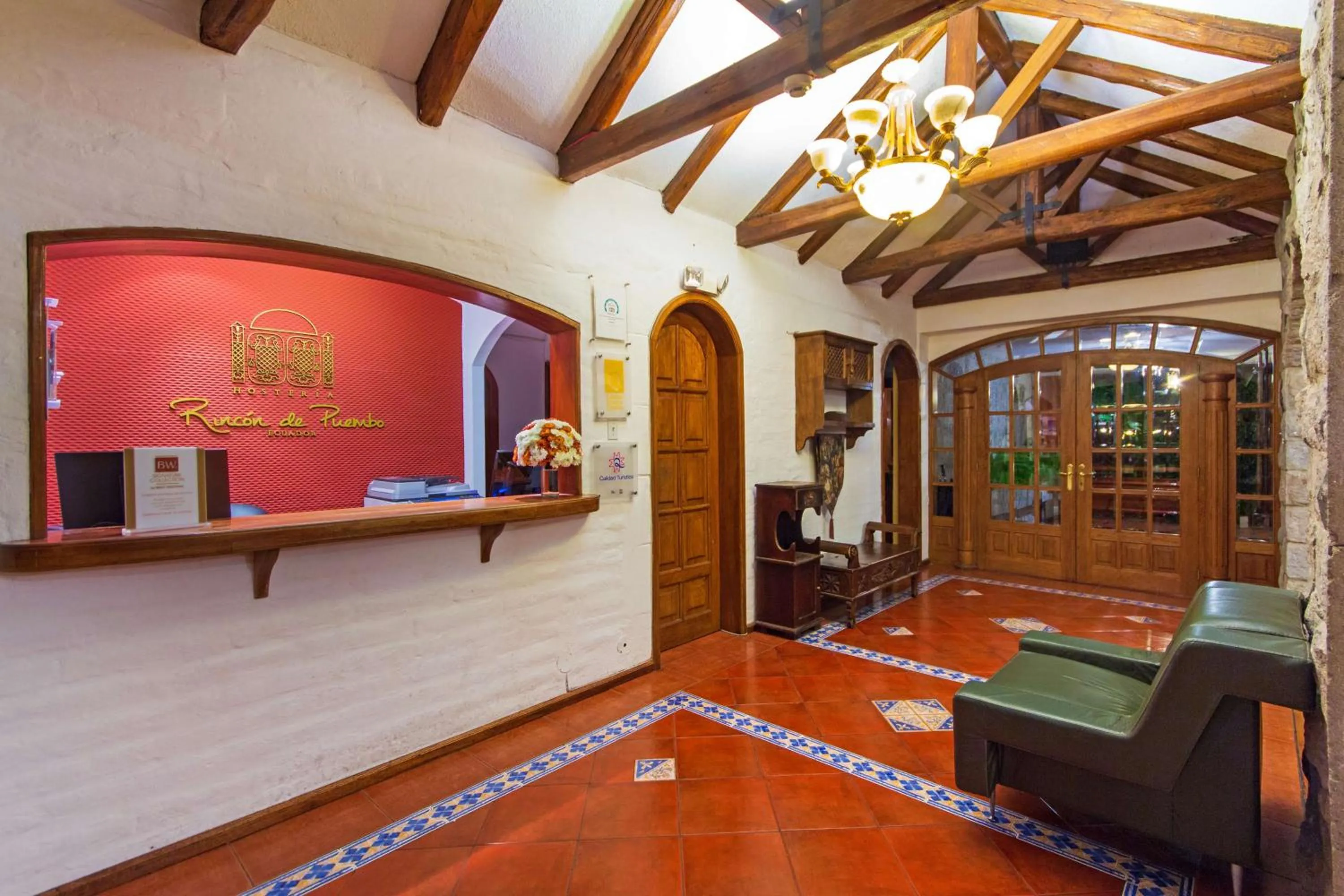 Lobby or reception in Hotel Rincon de Puembo; BW Signature Collection