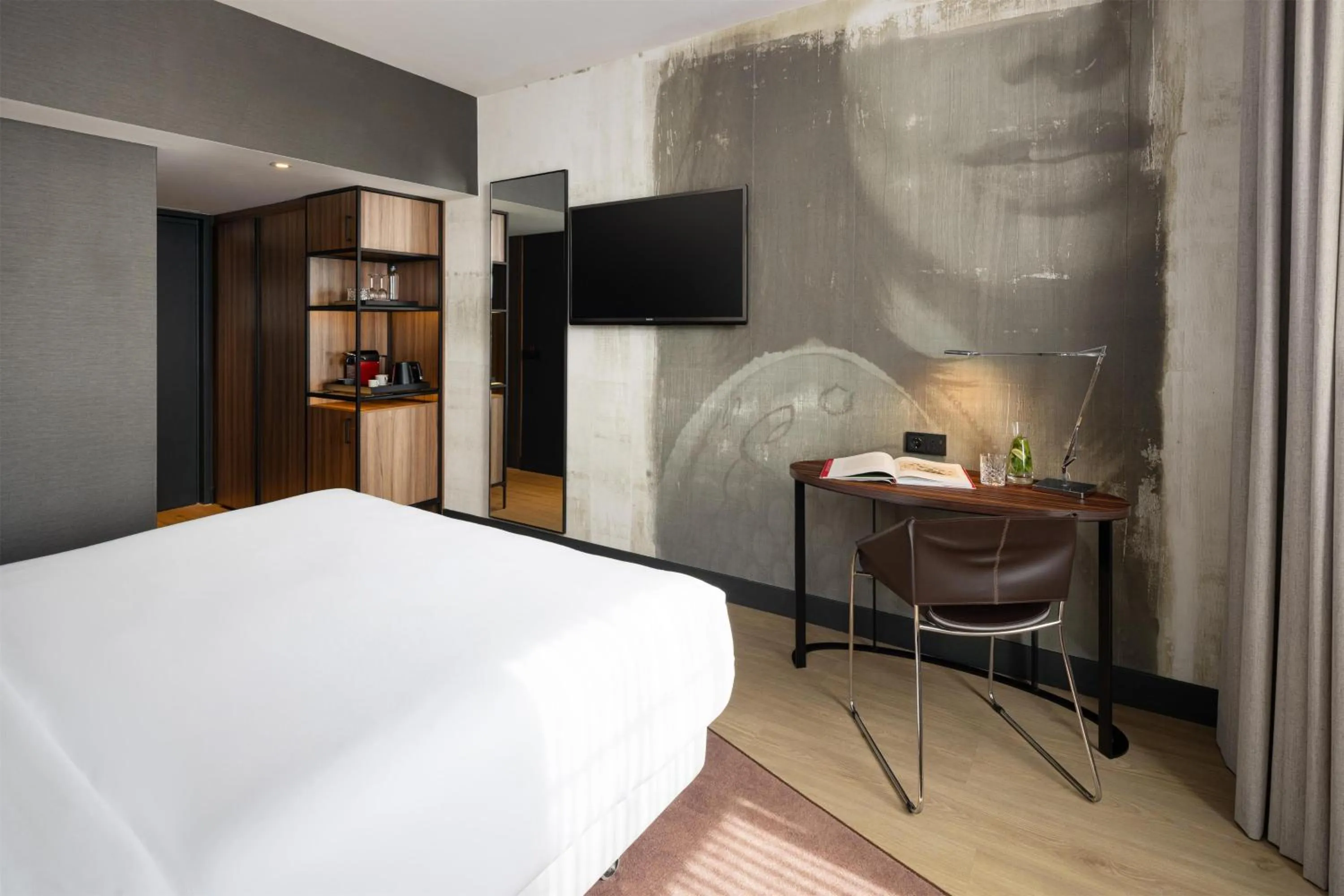 Bedroom, Bed in NH Collection Amsterdam Flower Market