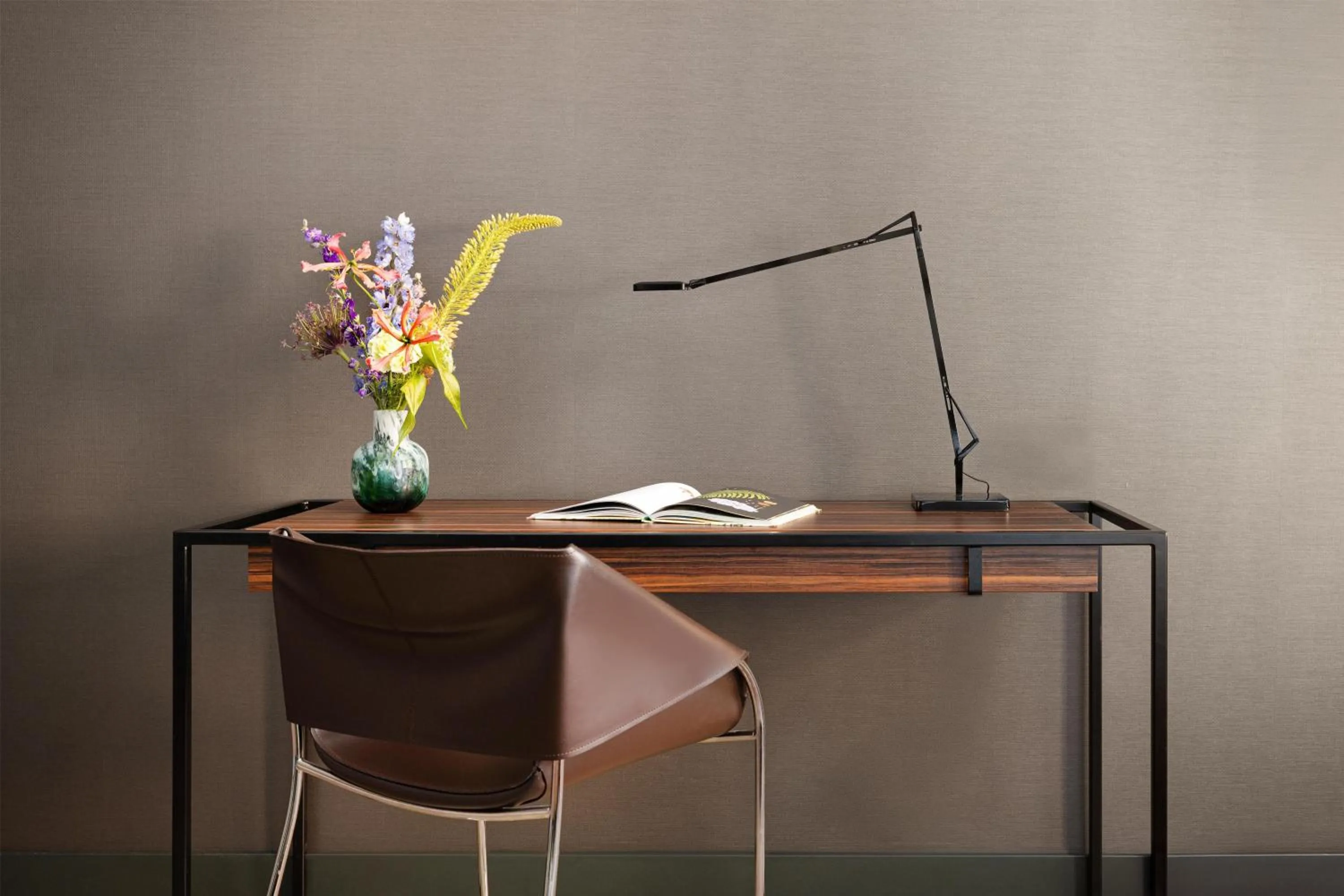 Bedroom in NH Collection Amsterdam Flower Market