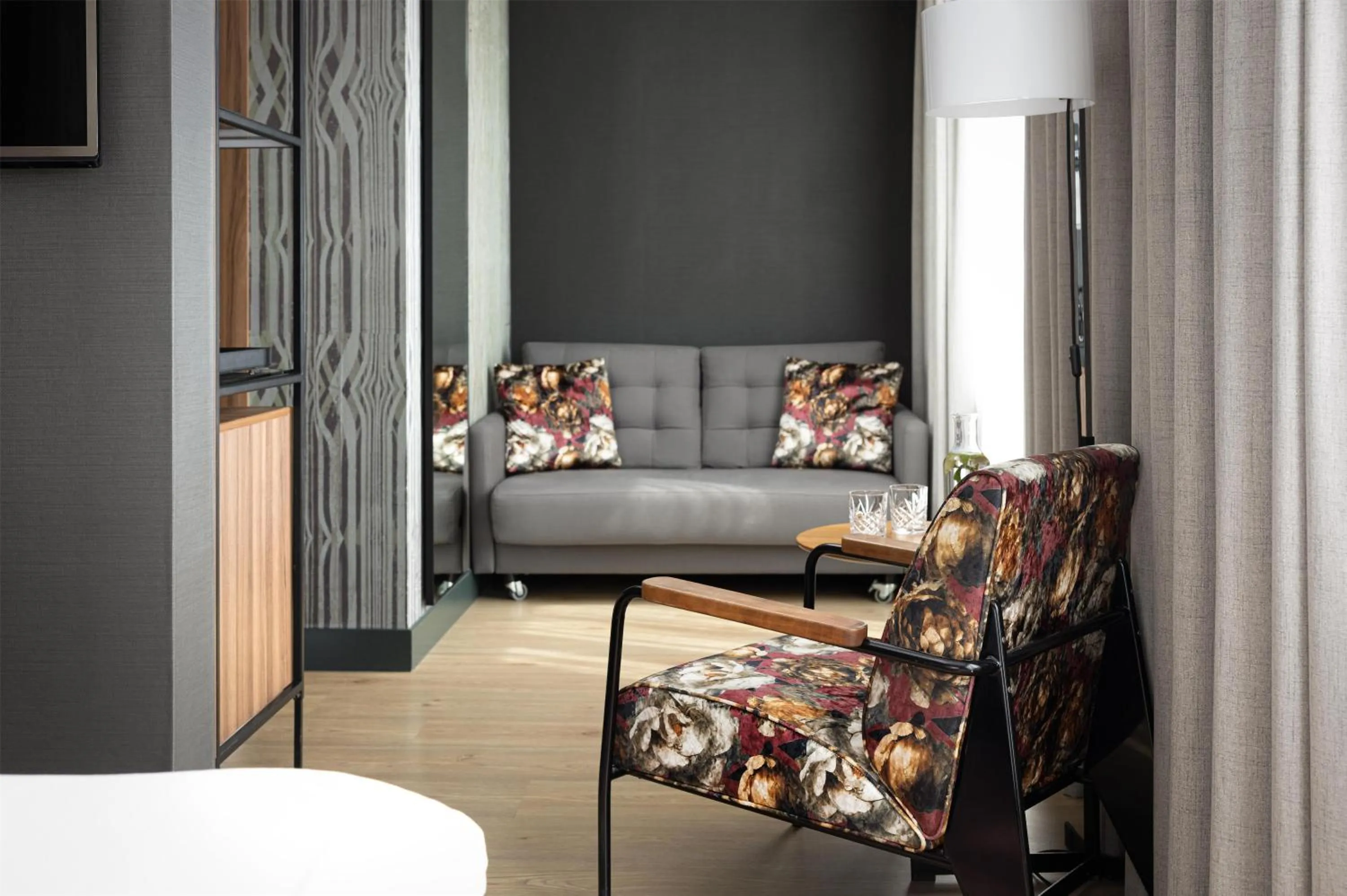 Bedroom in NH Collection Amsterdam Flower Market