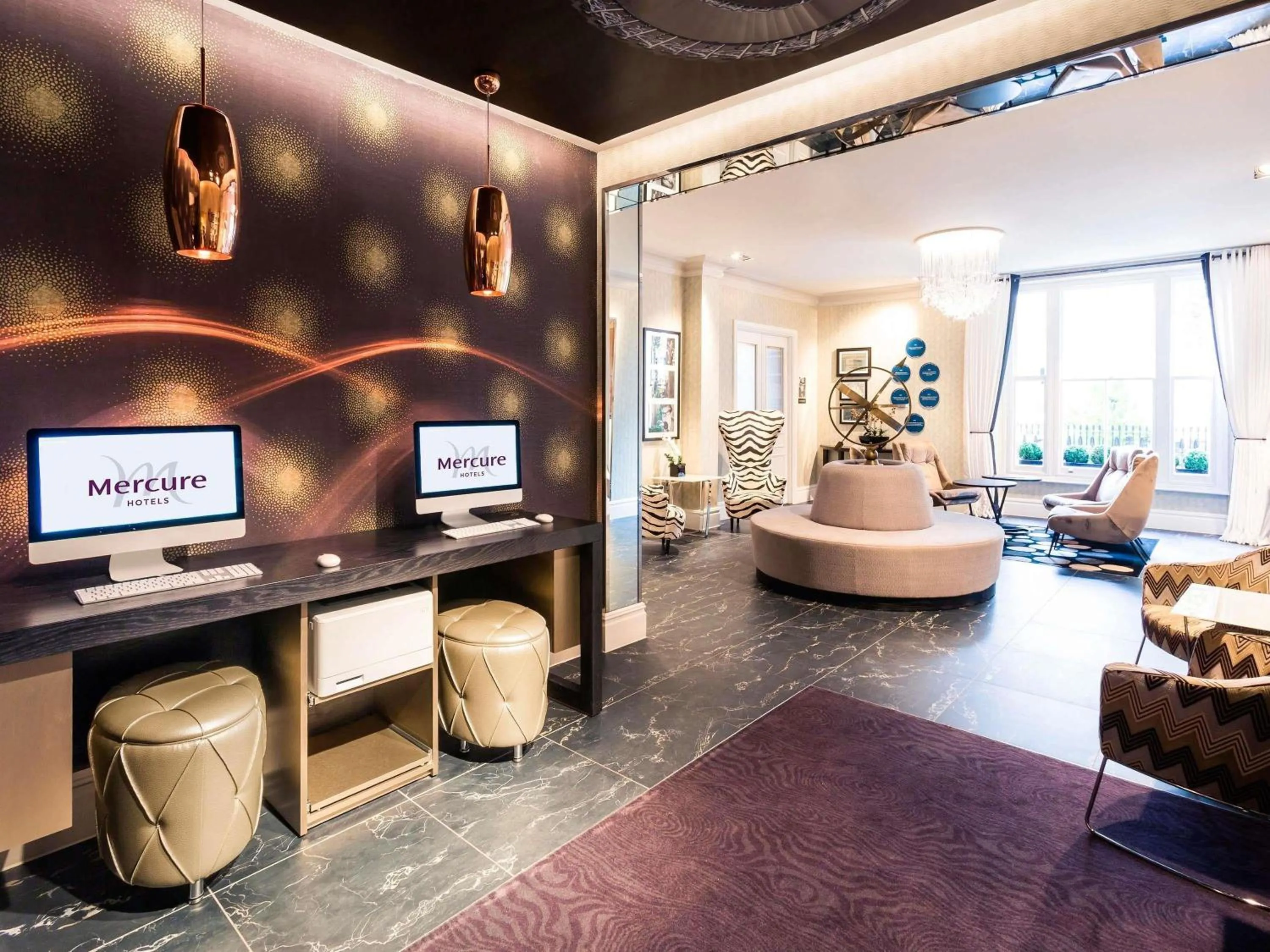 Property building in Mercure London Hyde Park Hotel