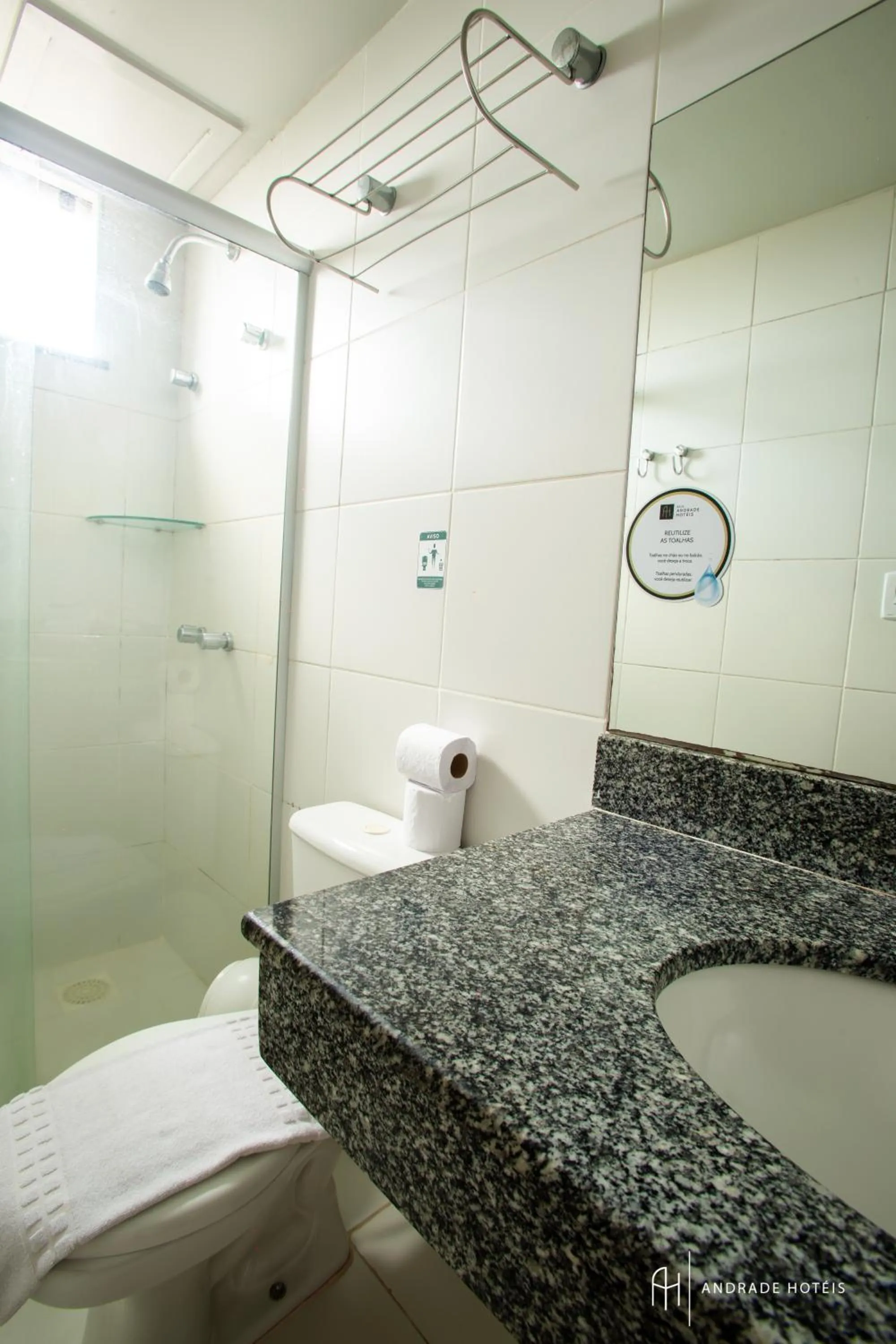 Toilet in Rede Andrade Hangar